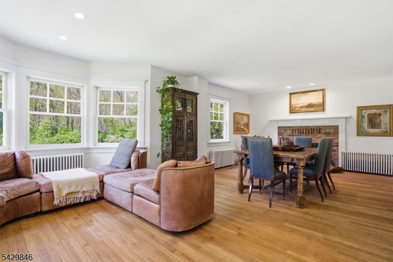 12 COLD SPRINGS ROAD