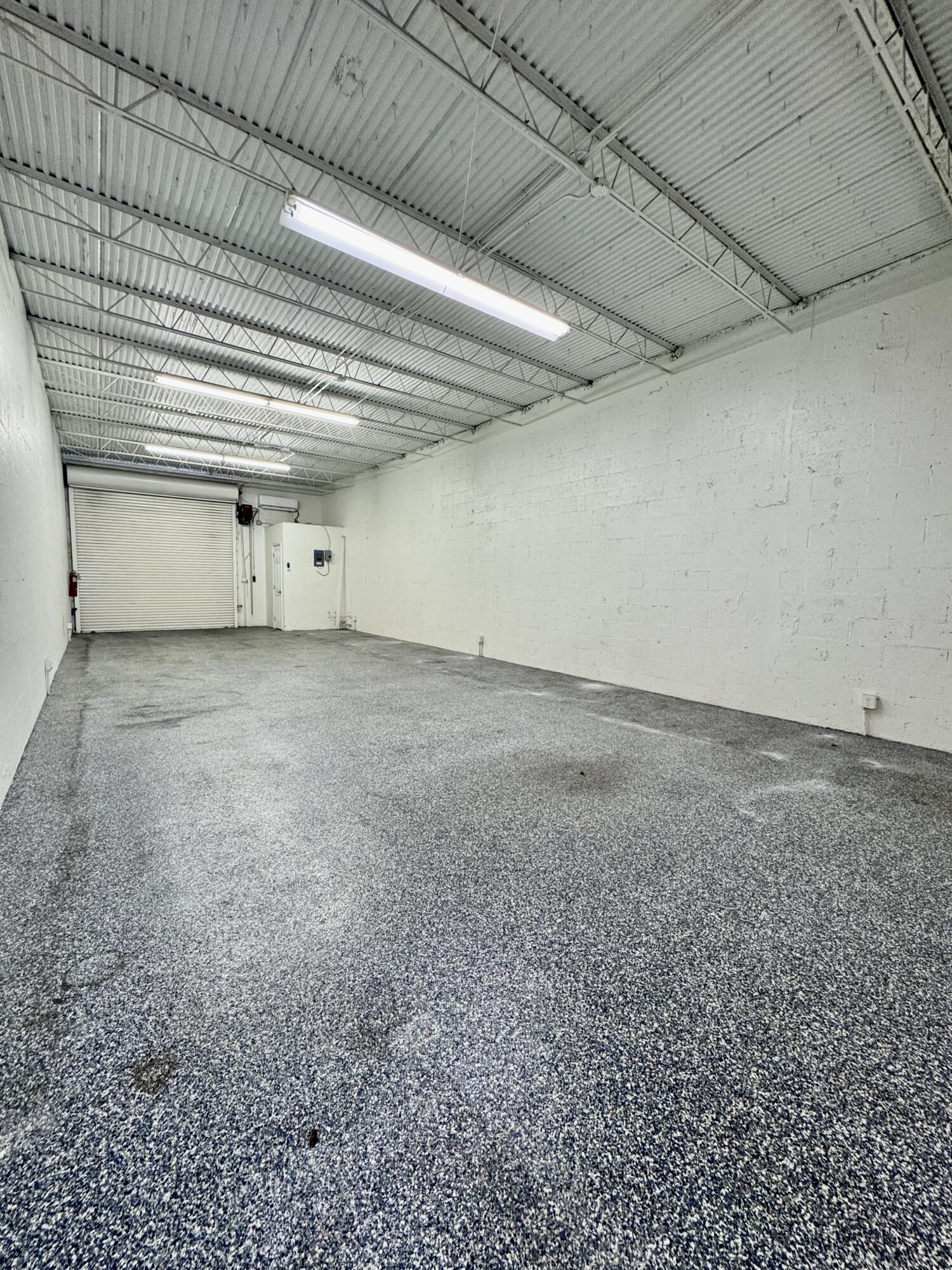 692 SW 15th Street 692