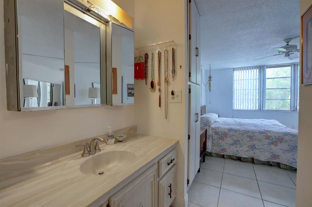 7041 Environ Boulevard Unit: 127