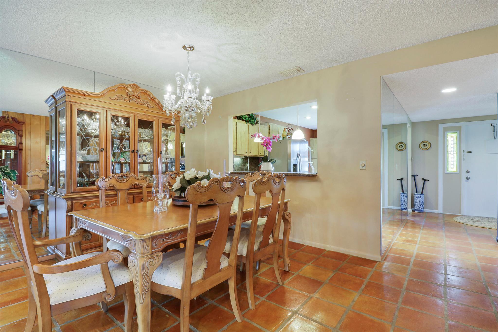 4707 Rainbow Drive