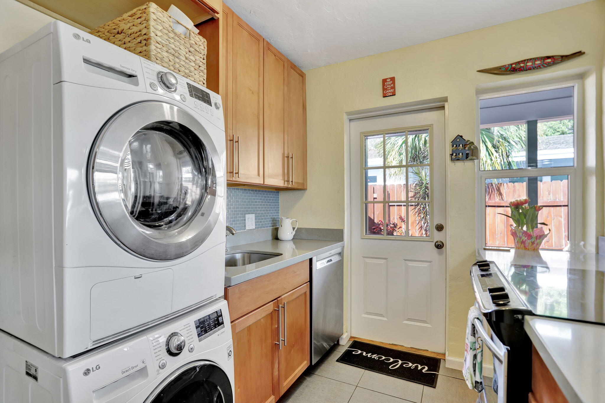 2412 NE 4th Street E-W