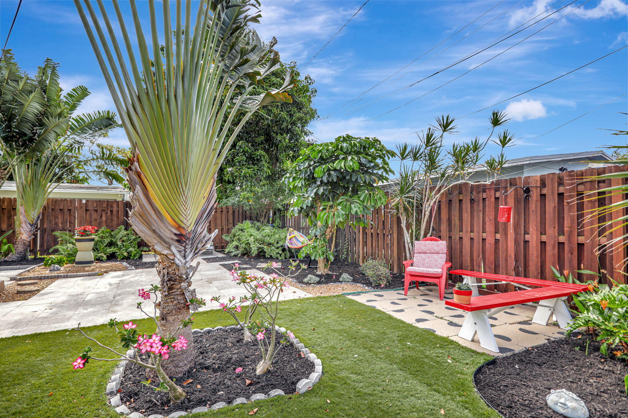 2412 NE 4th Street E-W