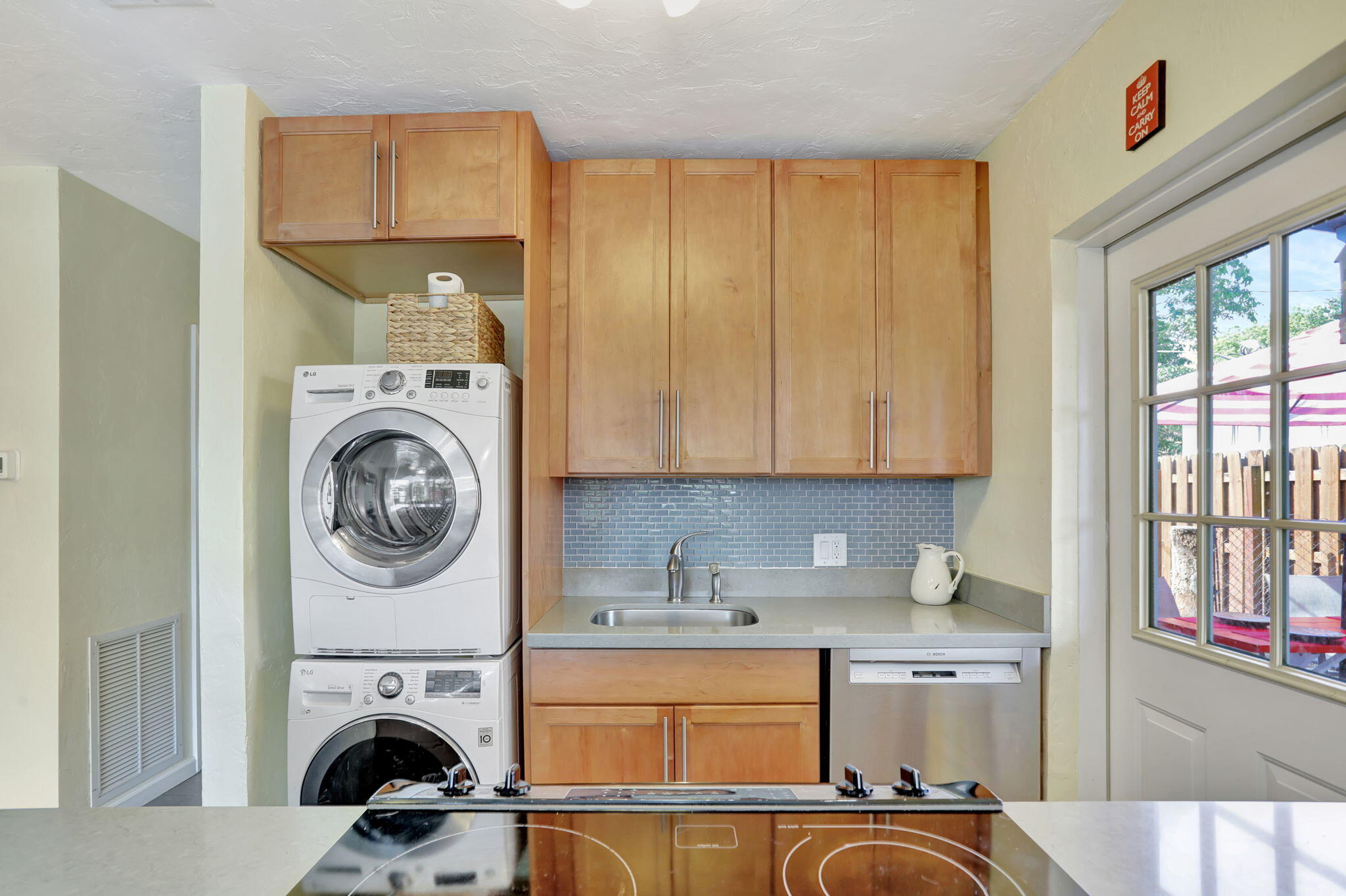 2412 NE 4th Street E-W