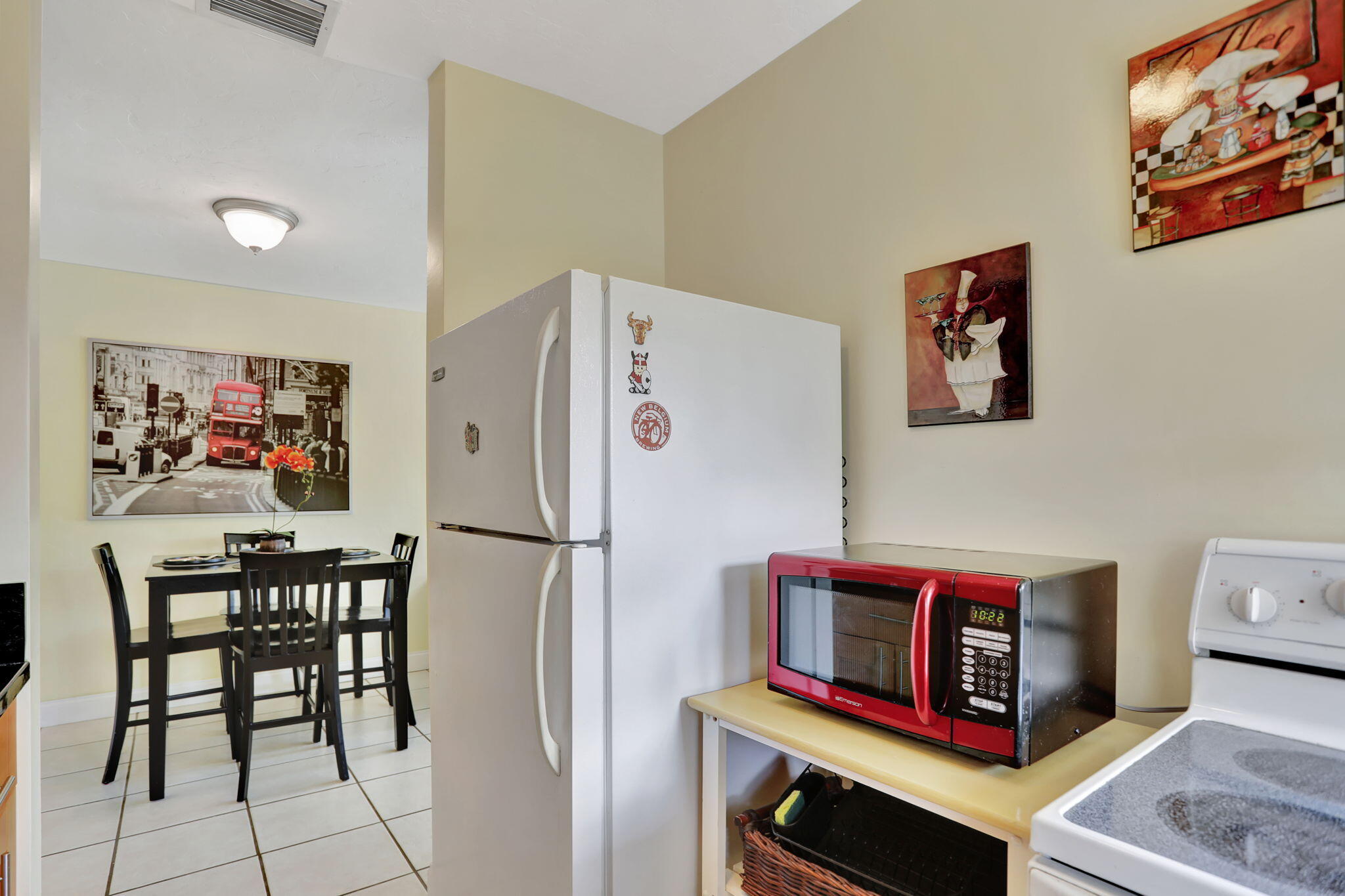 2412 NE 4th Street E-W