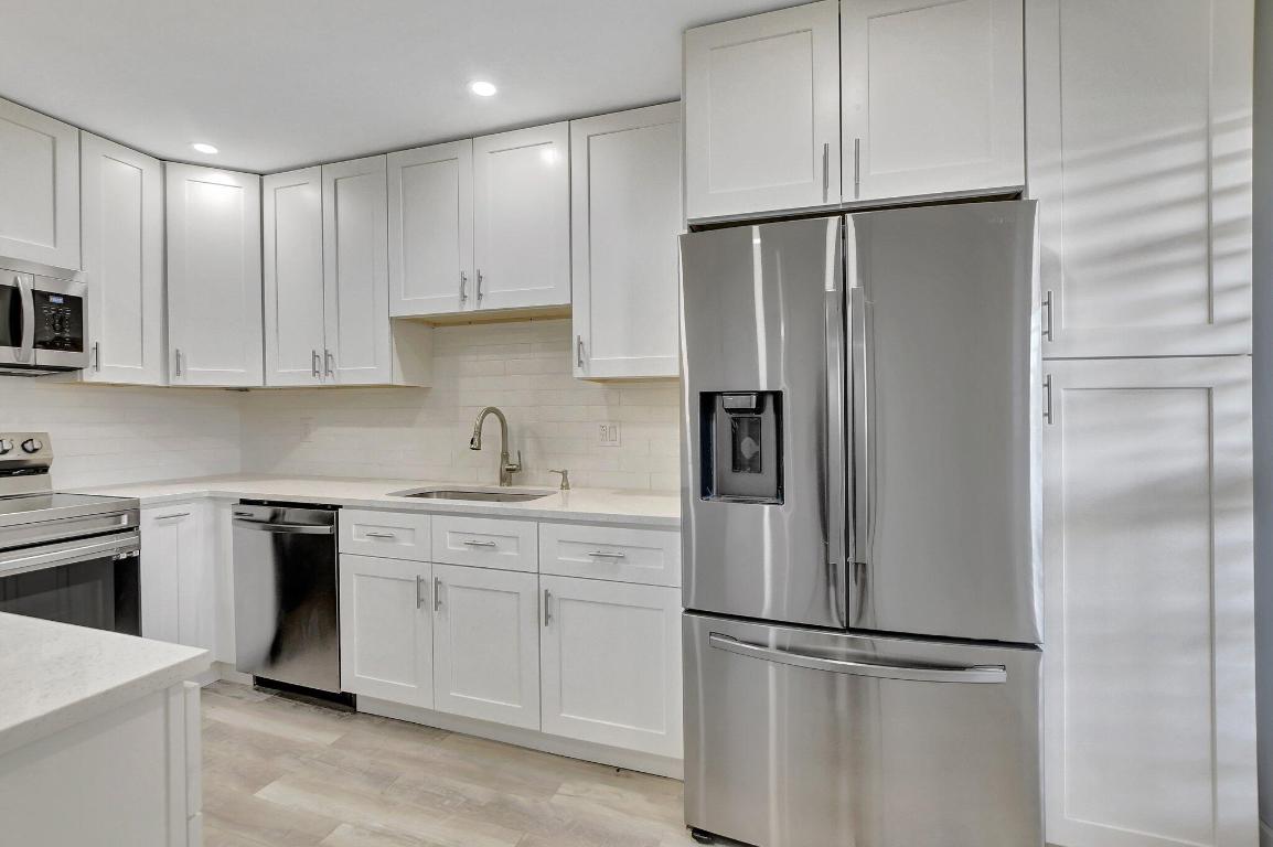 8700 Belle Aire Drive