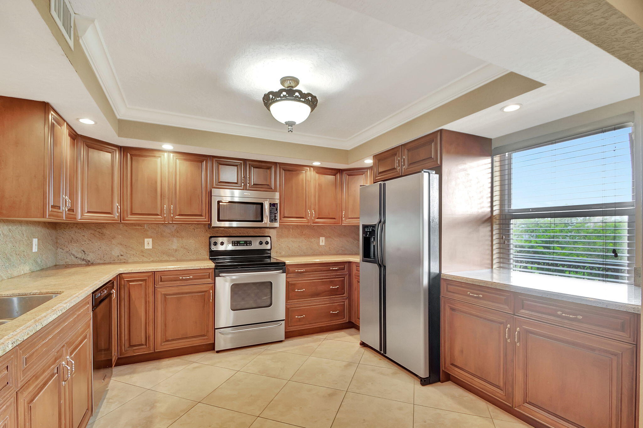 2871 N Ocean Boulevard V357