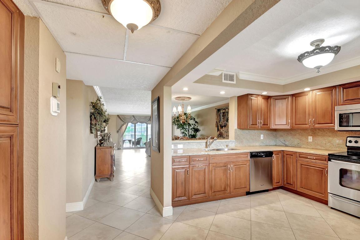 2871 N Ocean Boulevard V357