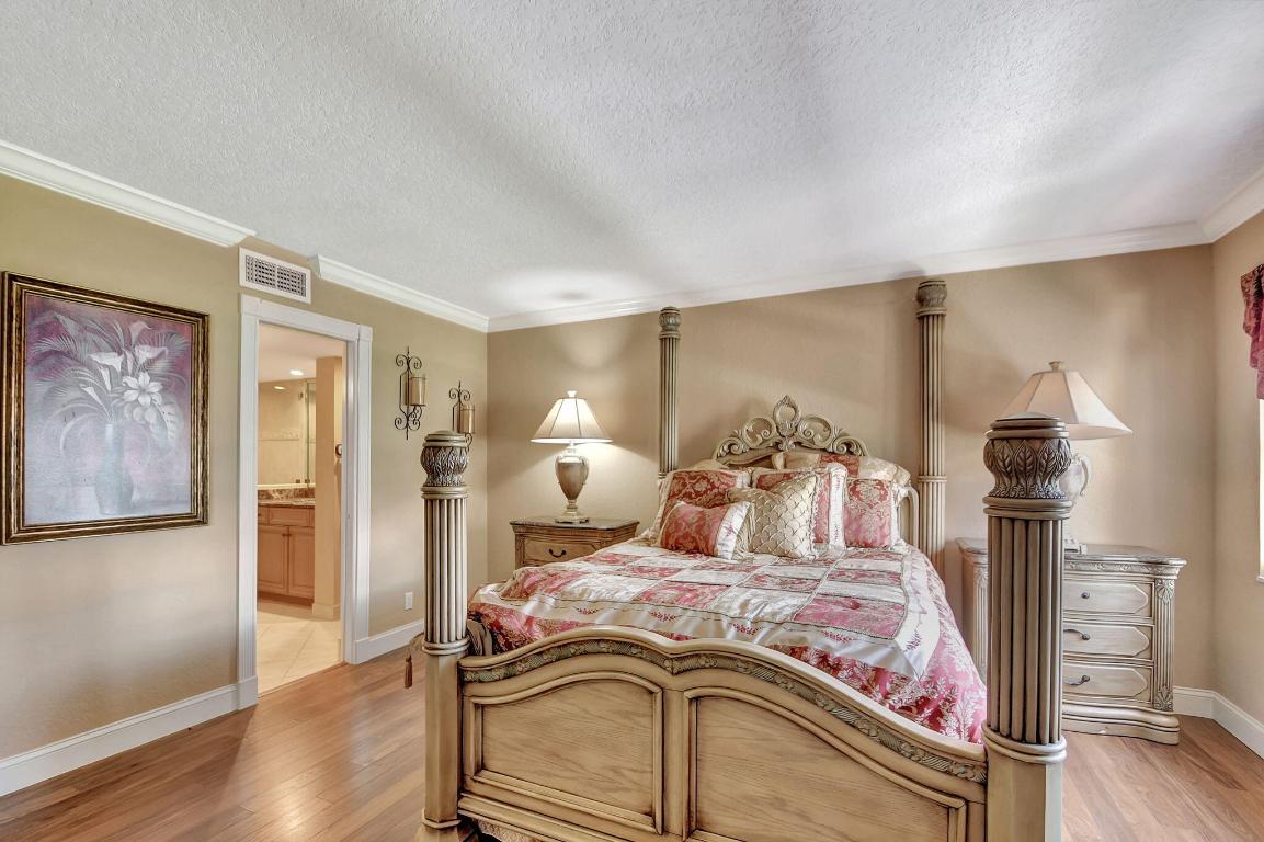 2871 N Ocean Boulevard V357