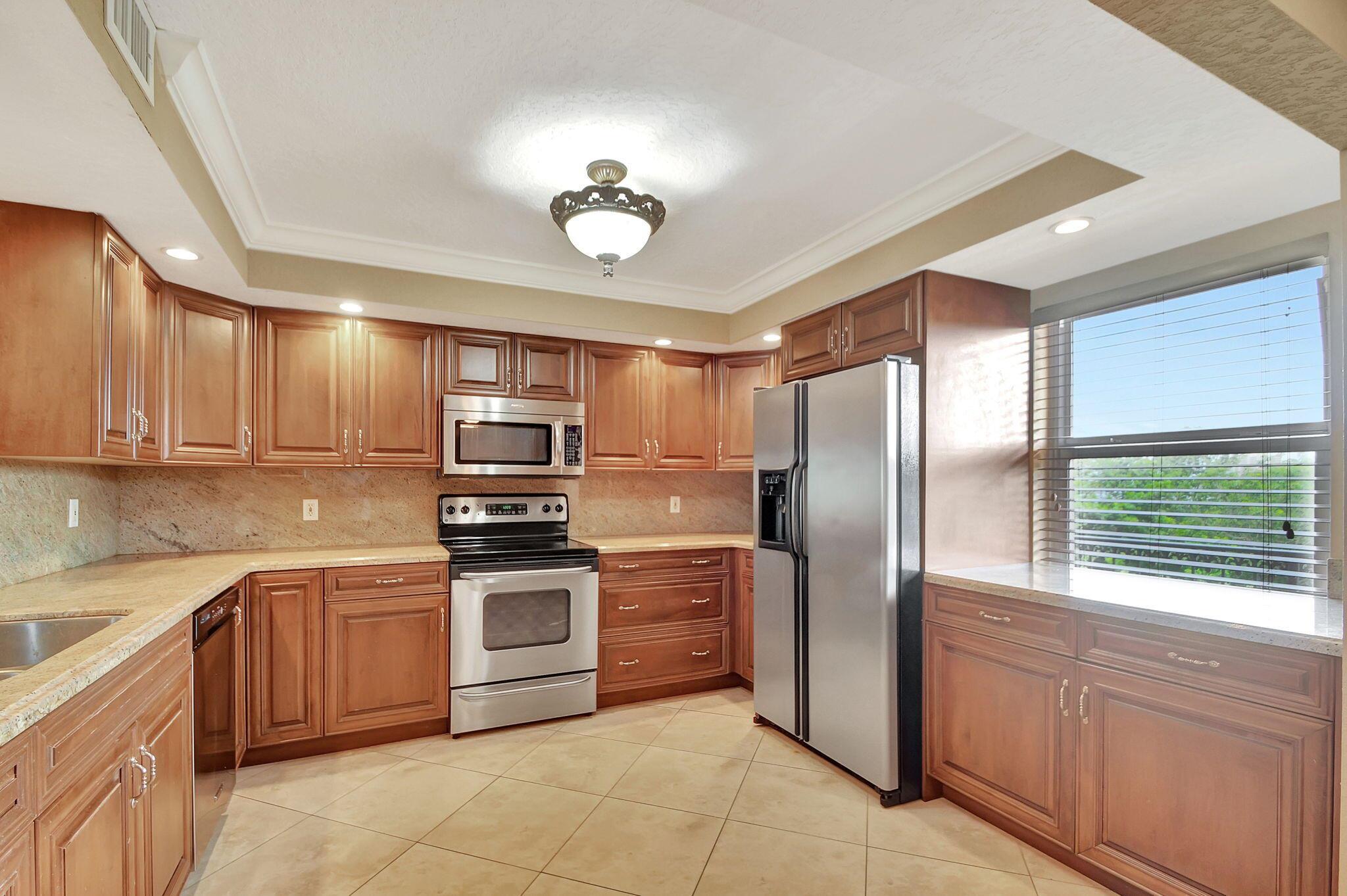 2871 N Ocean Boulevard V357