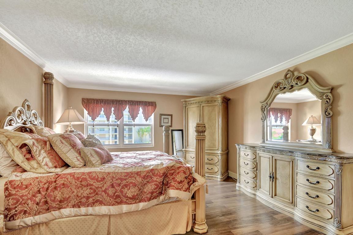 2871 N Ocean Boulevard V357