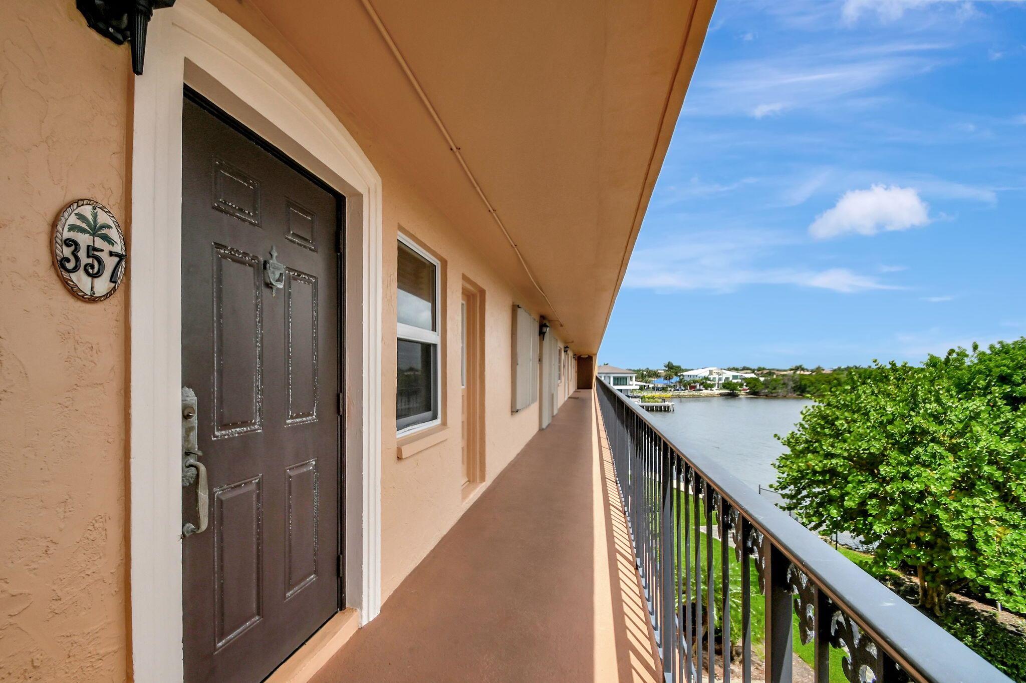 2871 N Ocean Boulevard V357
