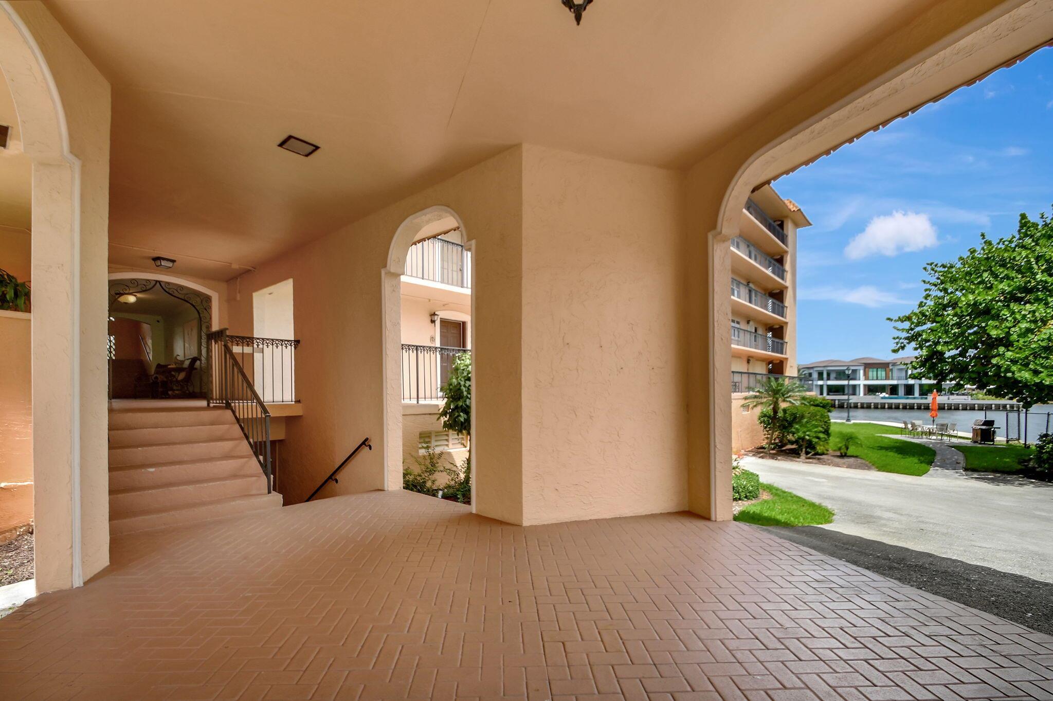 2871 N Ocean Boulevard V357