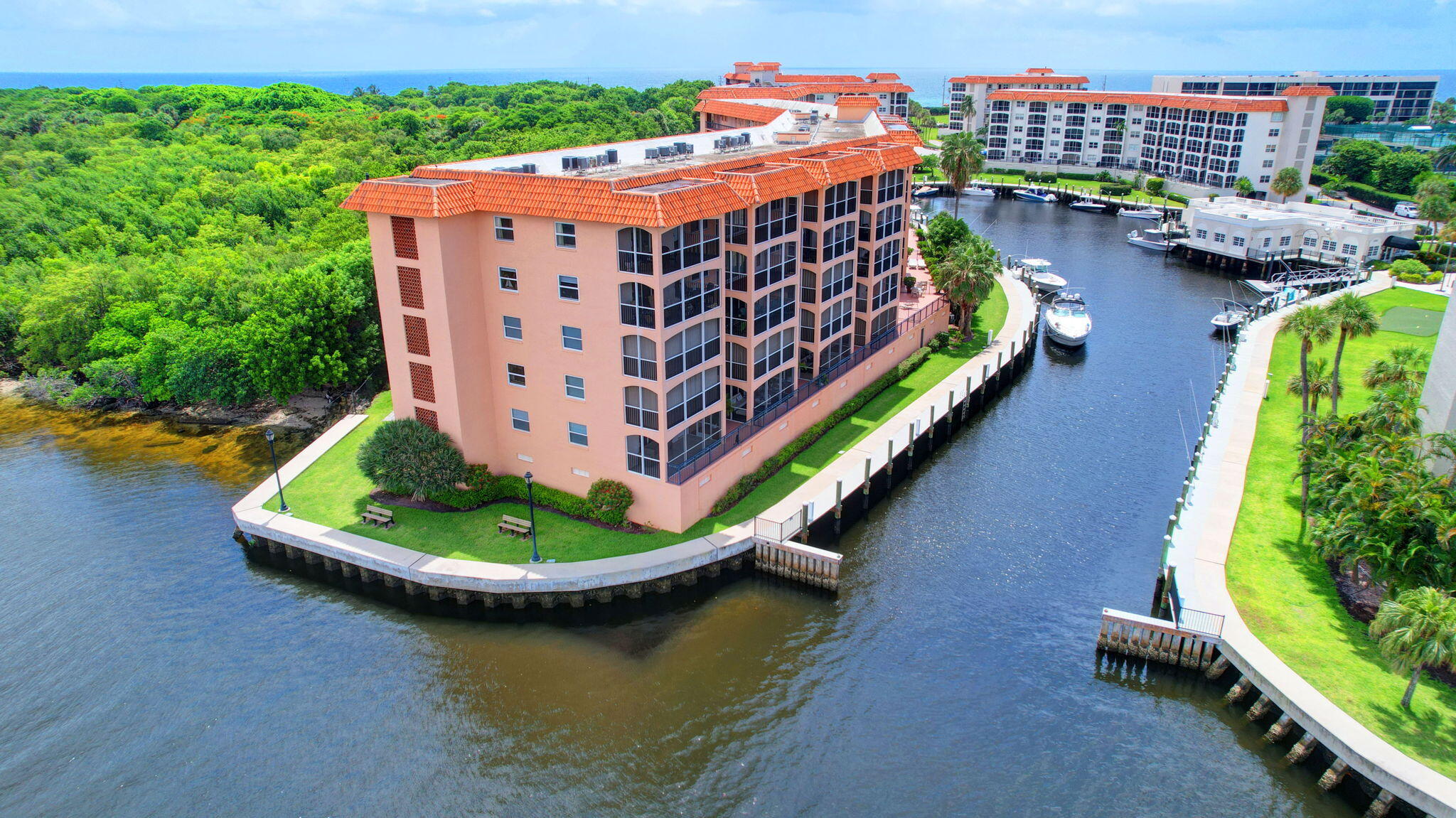 2871 N Ocean Boulevard V357