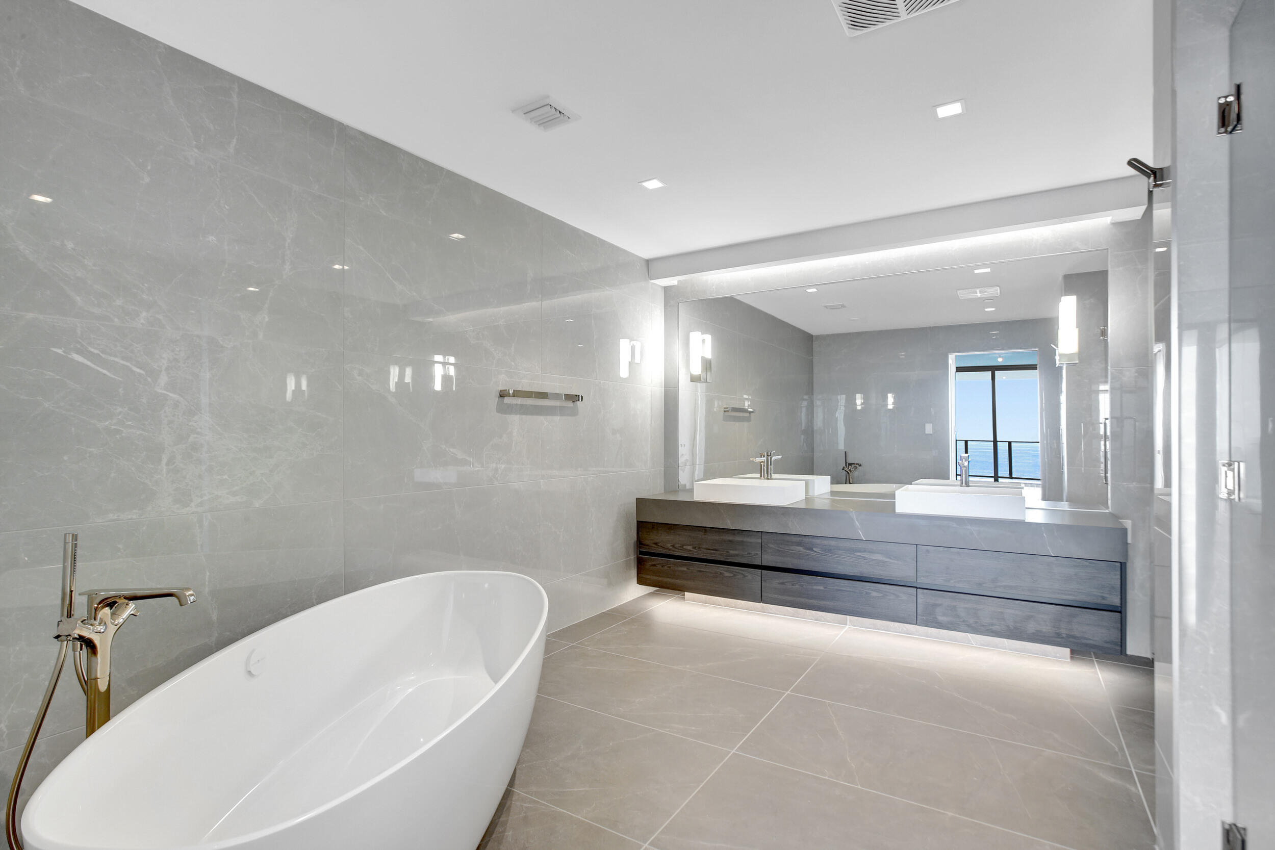 1116 N Ocean Boulevard 1804