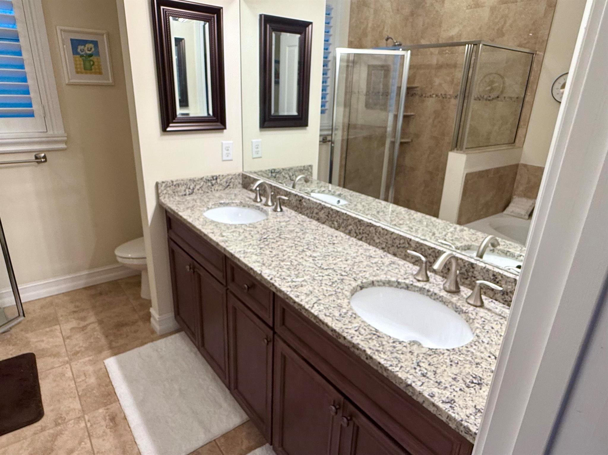 6133 NW Castlebay Lane