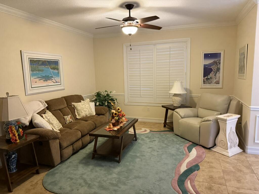 6133 NW Castlebay Lane