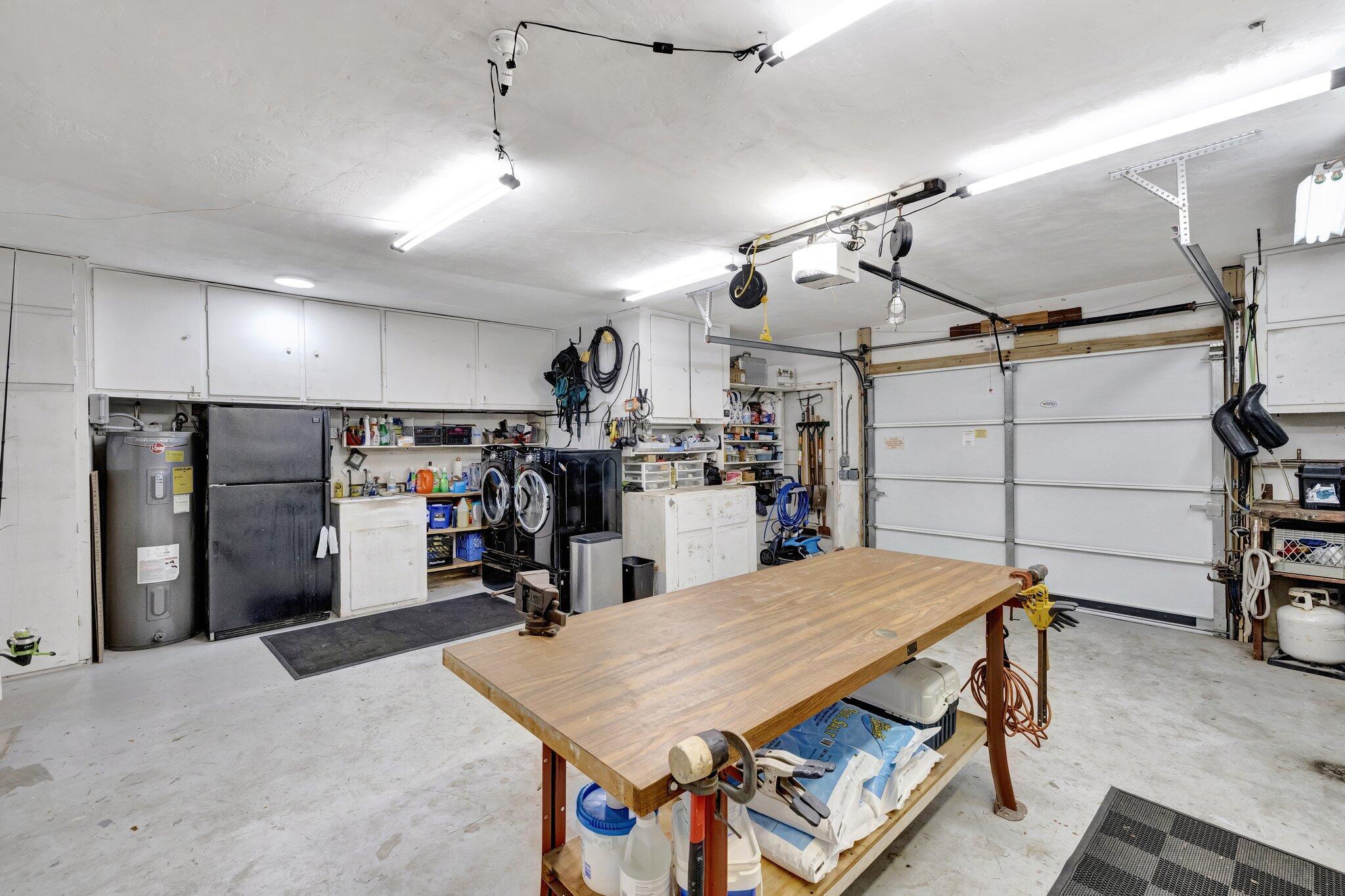 4633 SW 38th Terrace