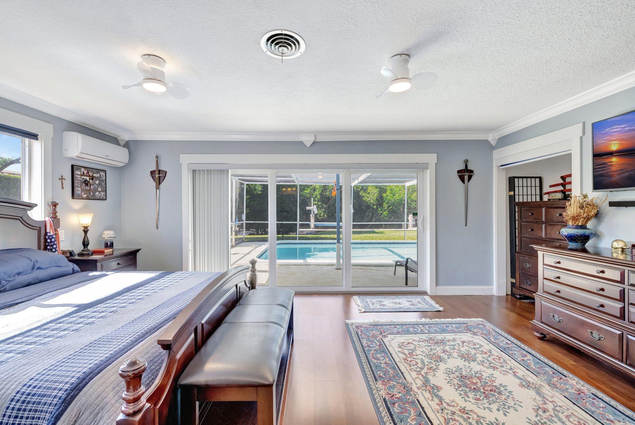 4633 SW 38th Terrace