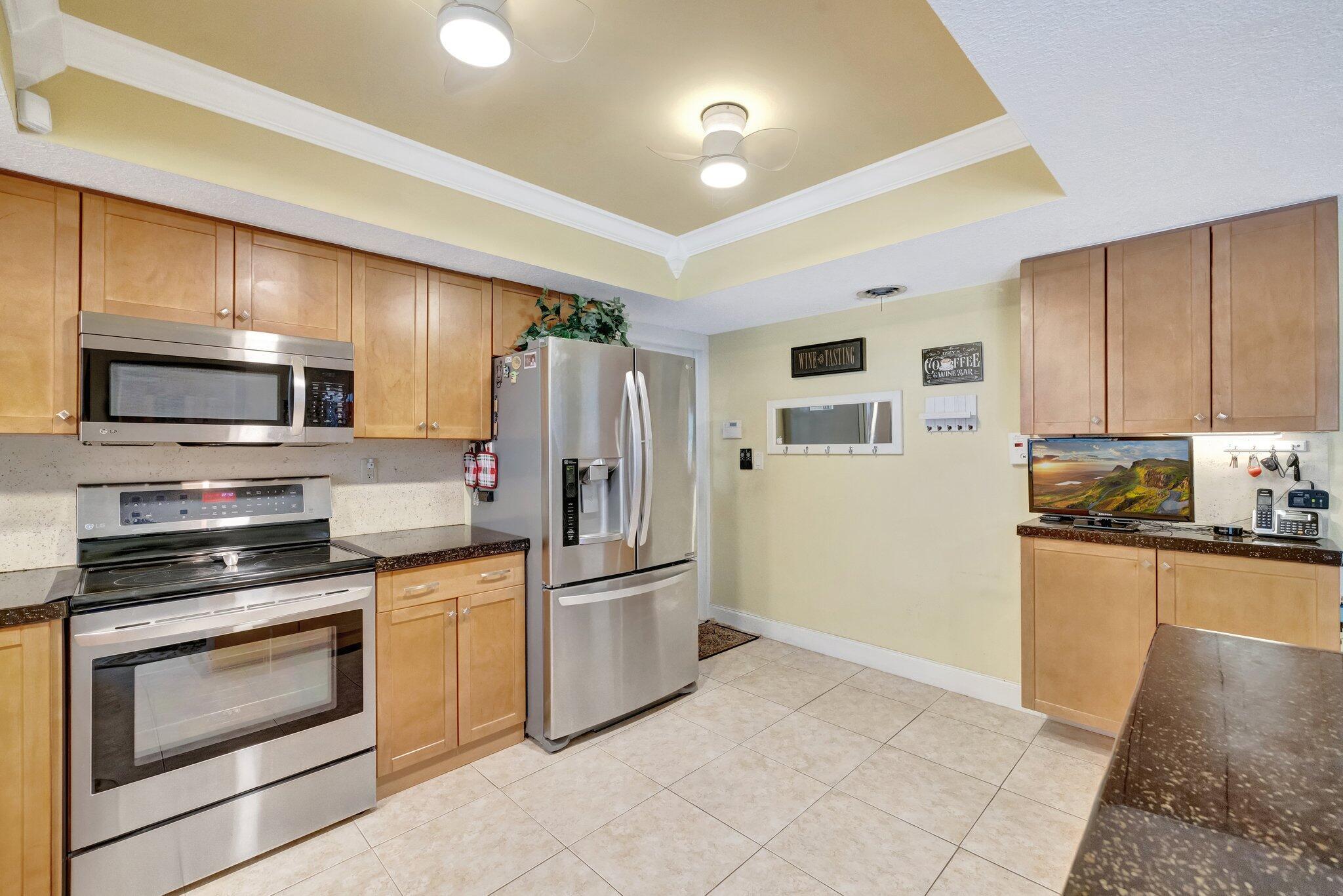 4633 SW 38th Terrace