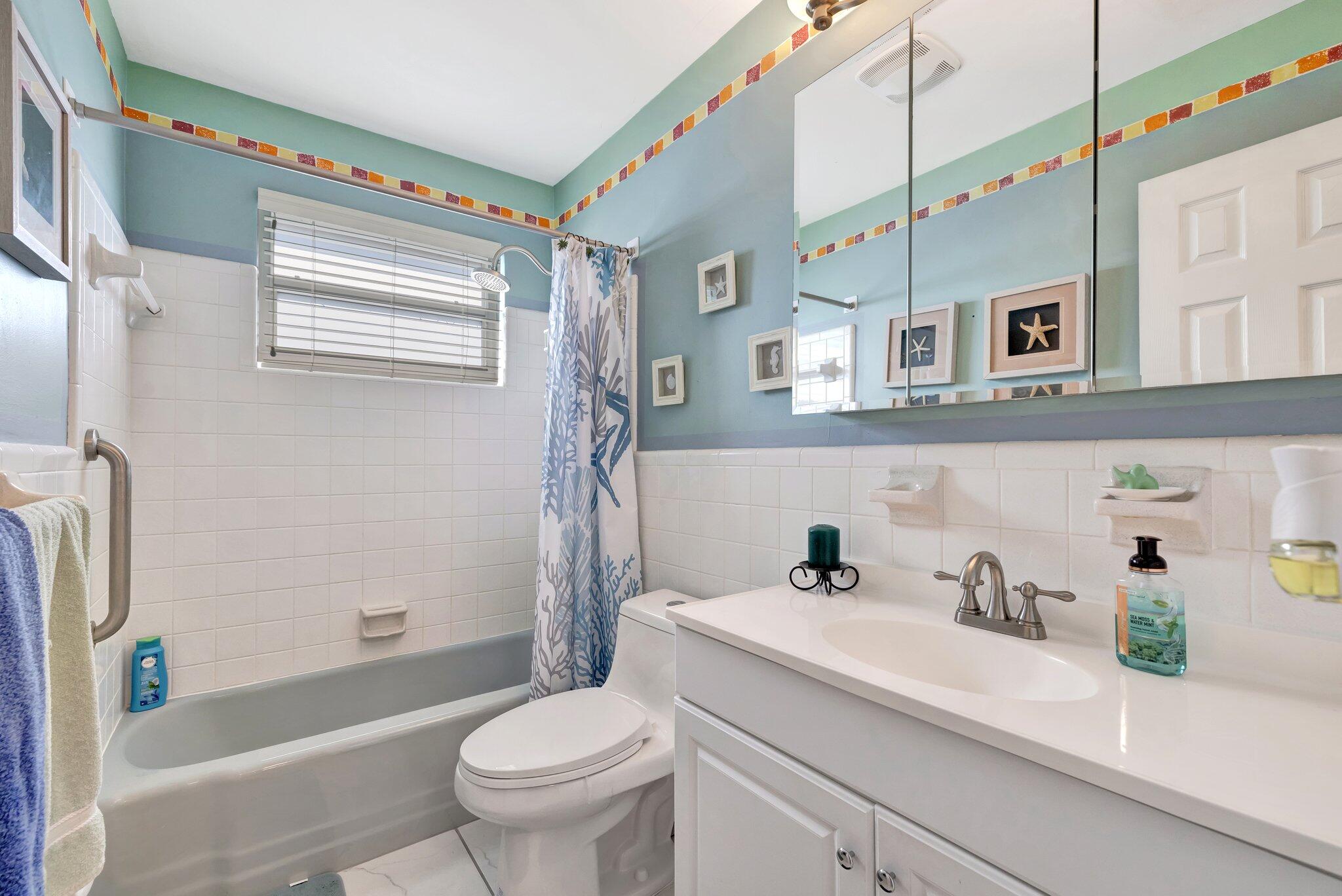 4633 SW 38th Terrace