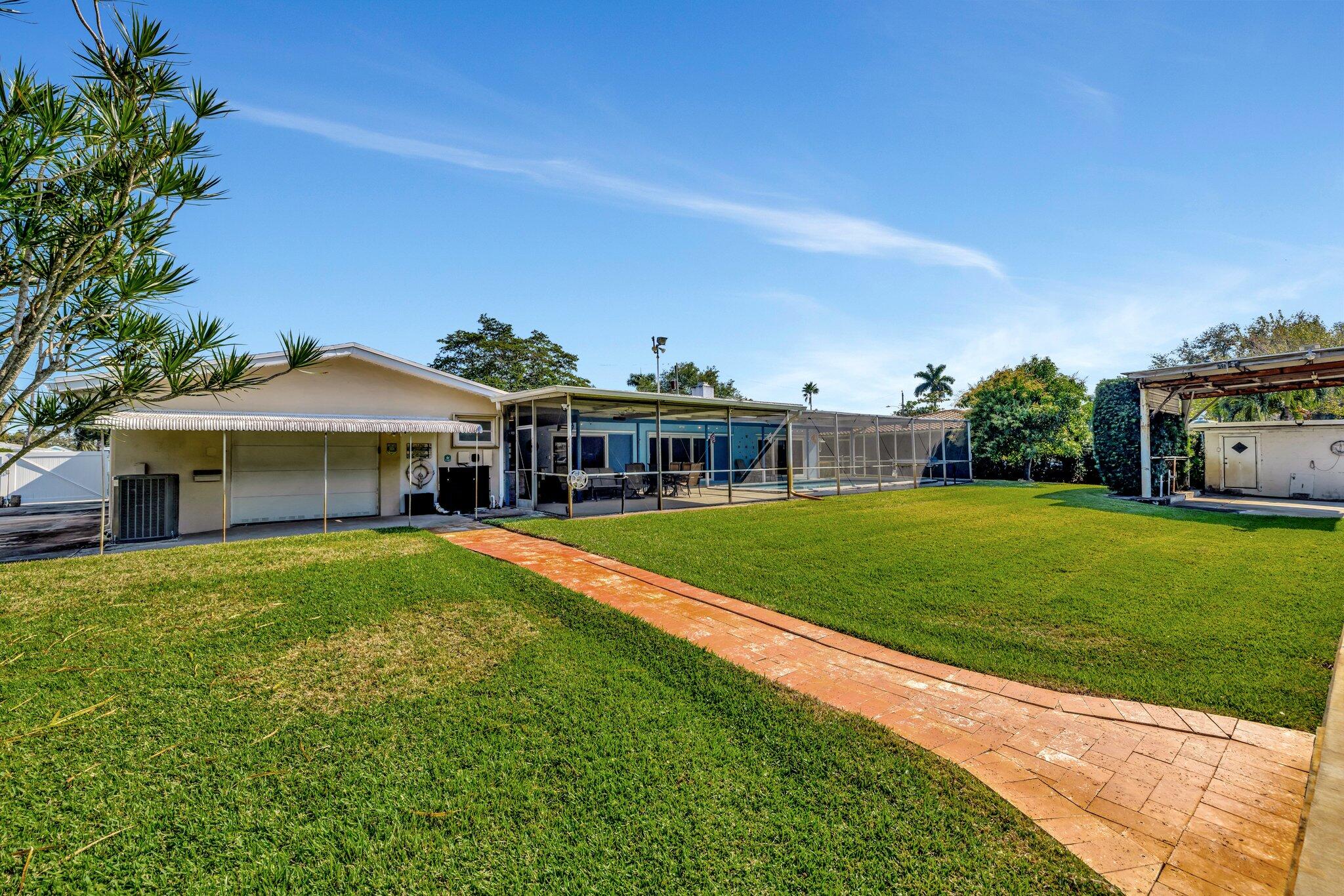 4633 SW 38th Terrace