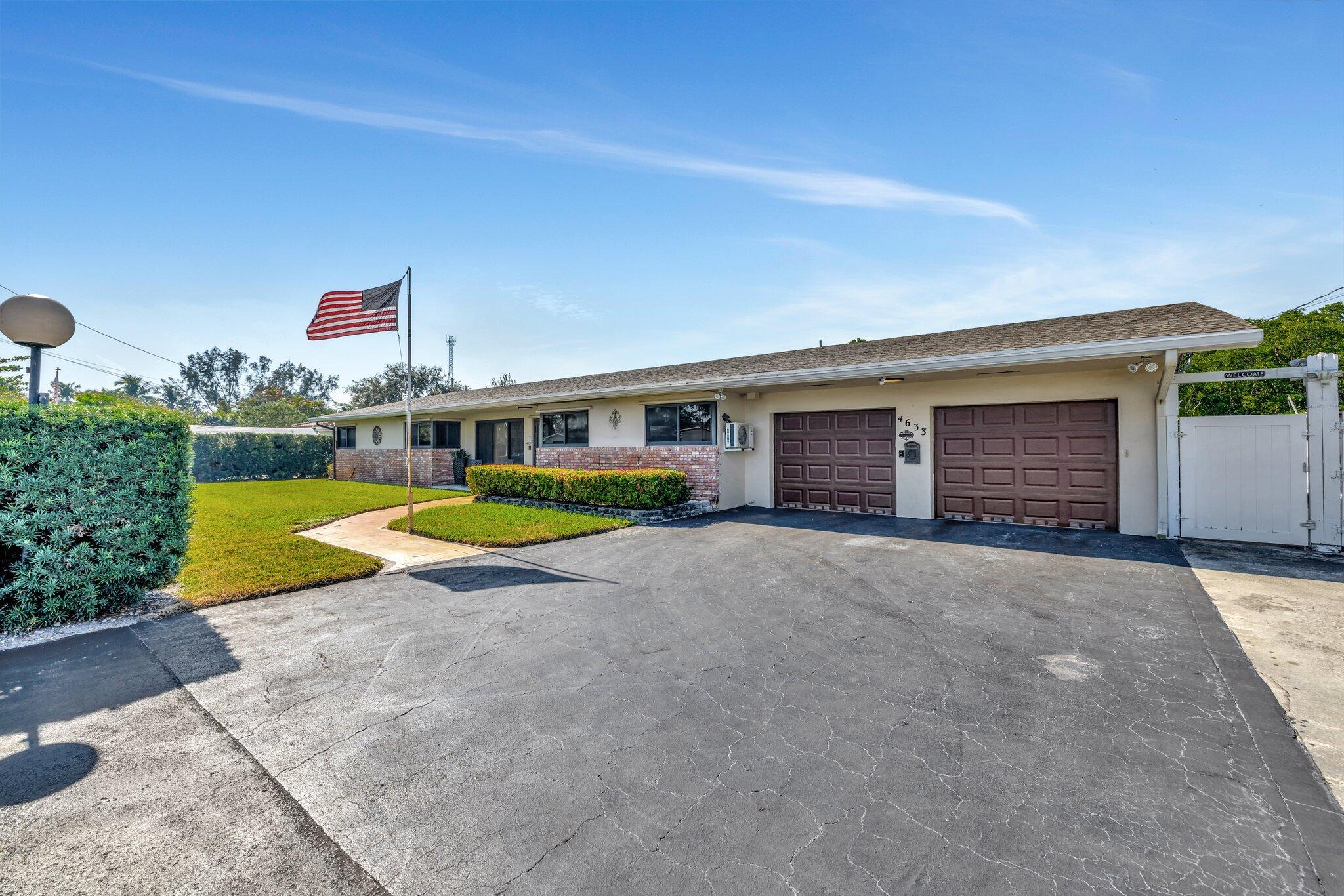 4633 SW 38th Terrace