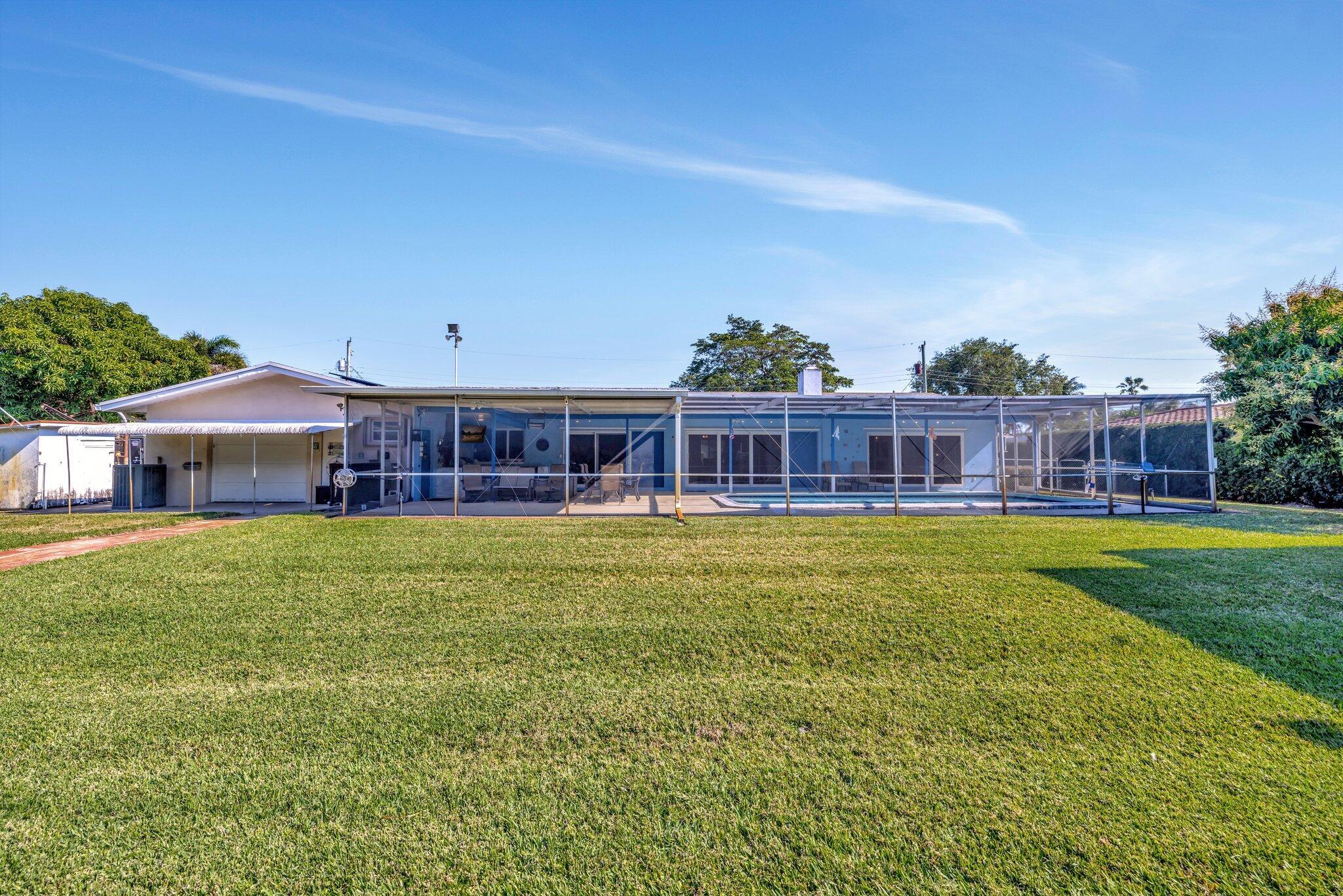 4633 SW 38th Terrace