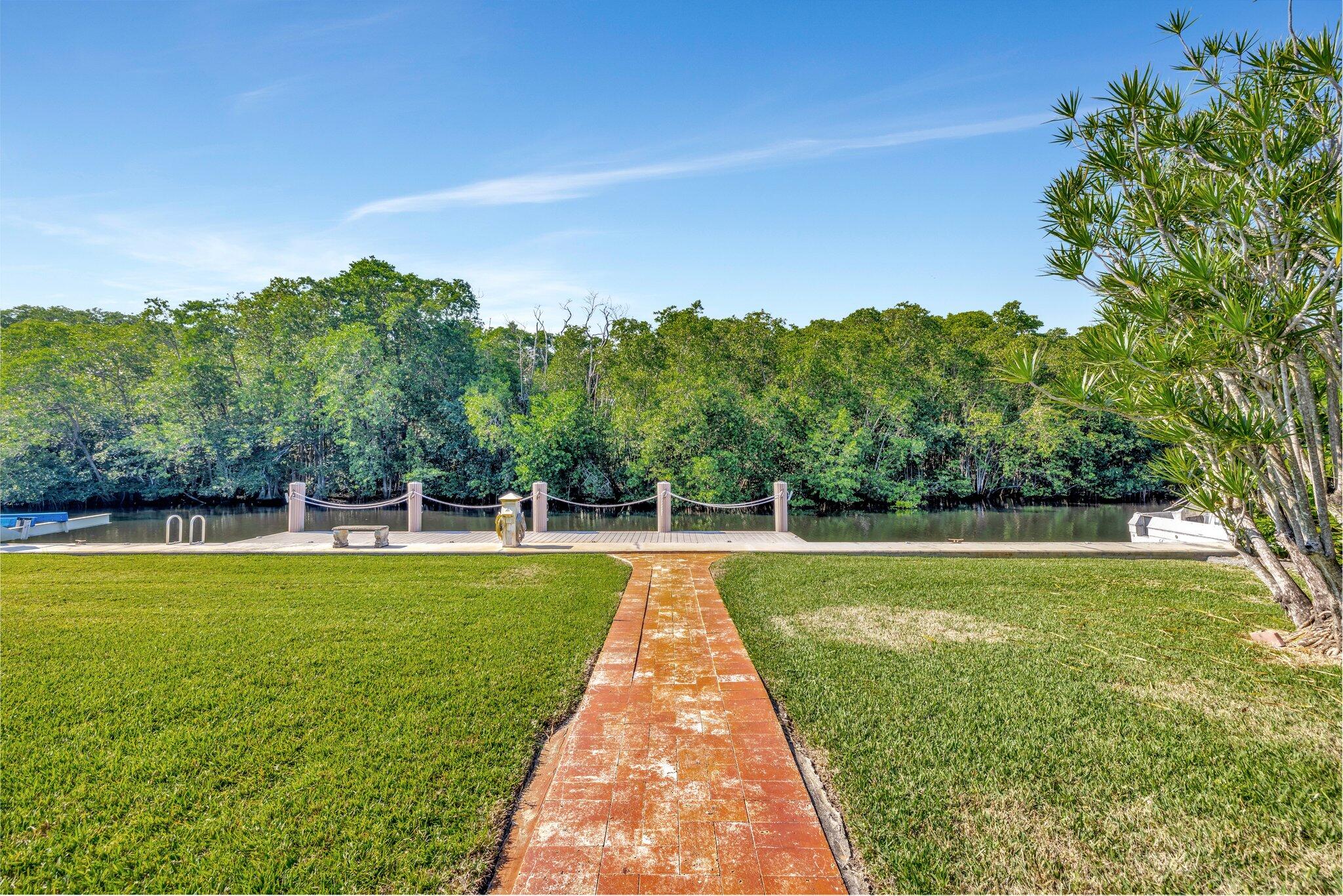 4633 SW 38th Terrace