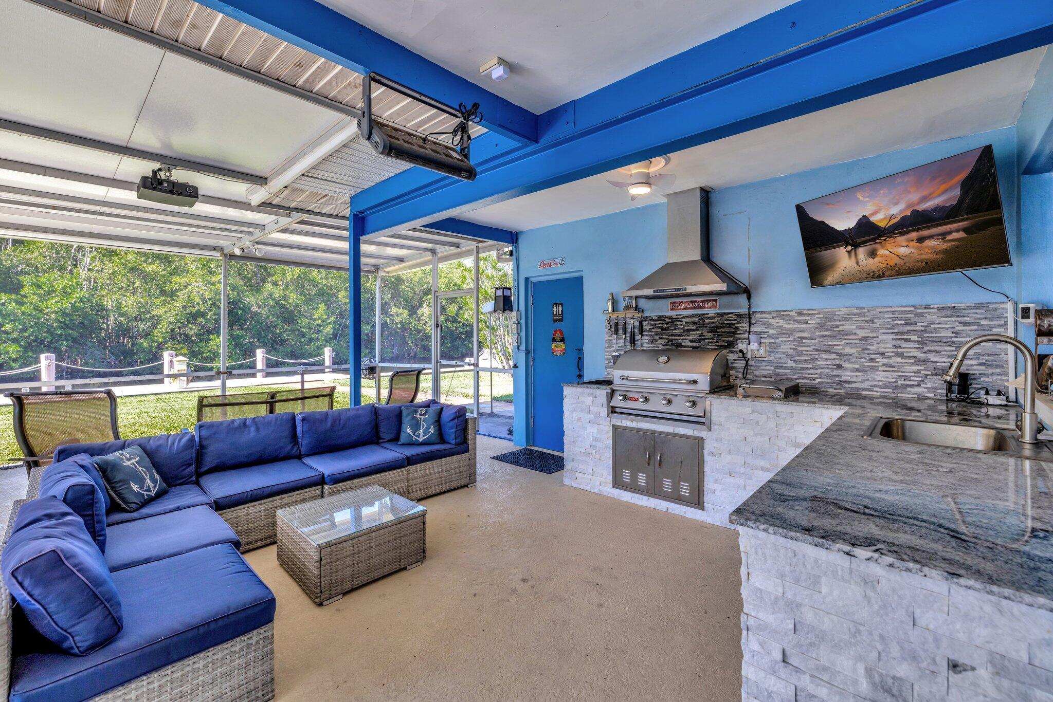 4633 SW 38th Terrace