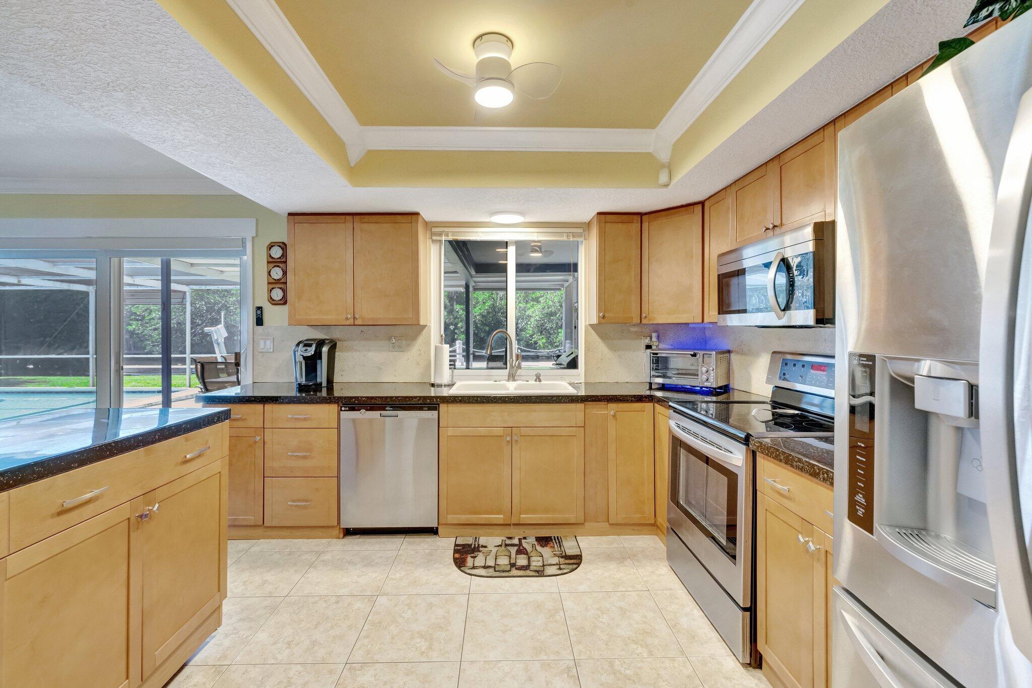 4633 SW 38th Terrace