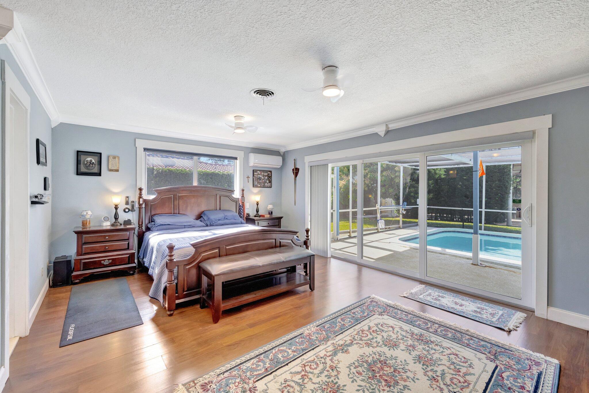 4633 SW 38th Terrace