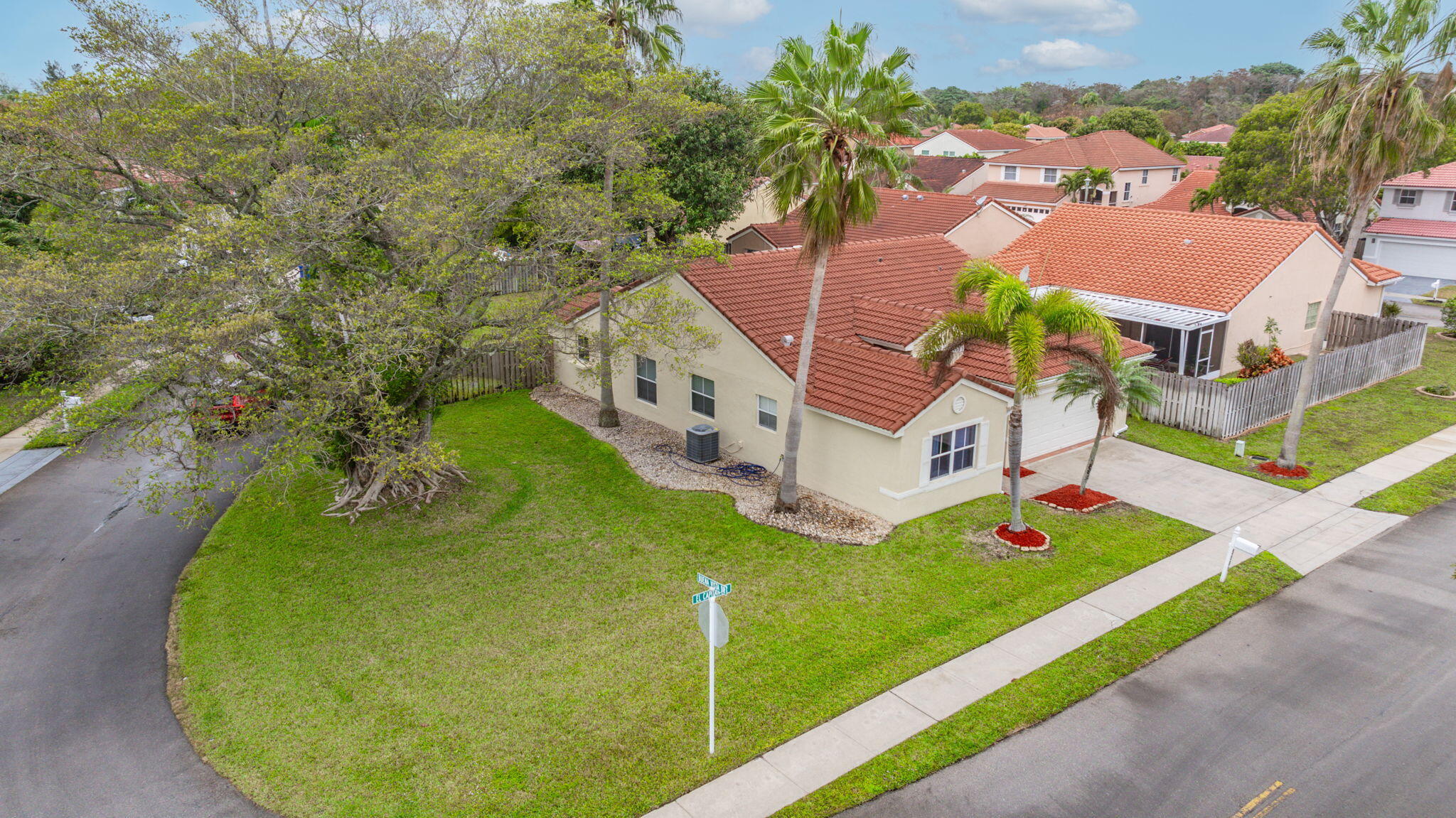 3301 El Capitan Drive