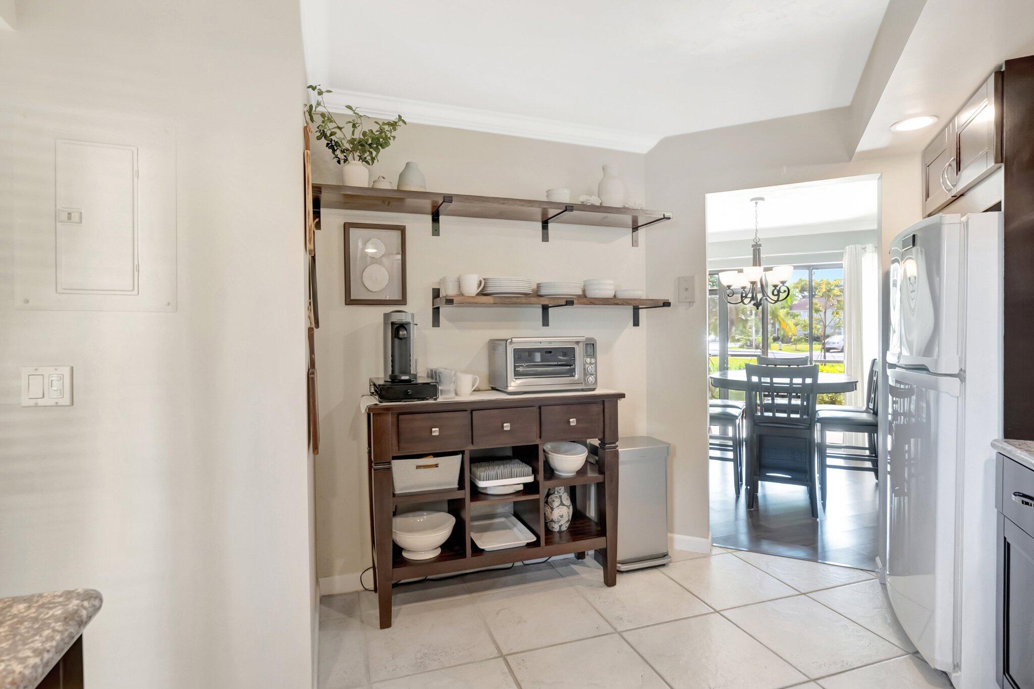 5801 Camino Del Sol 102