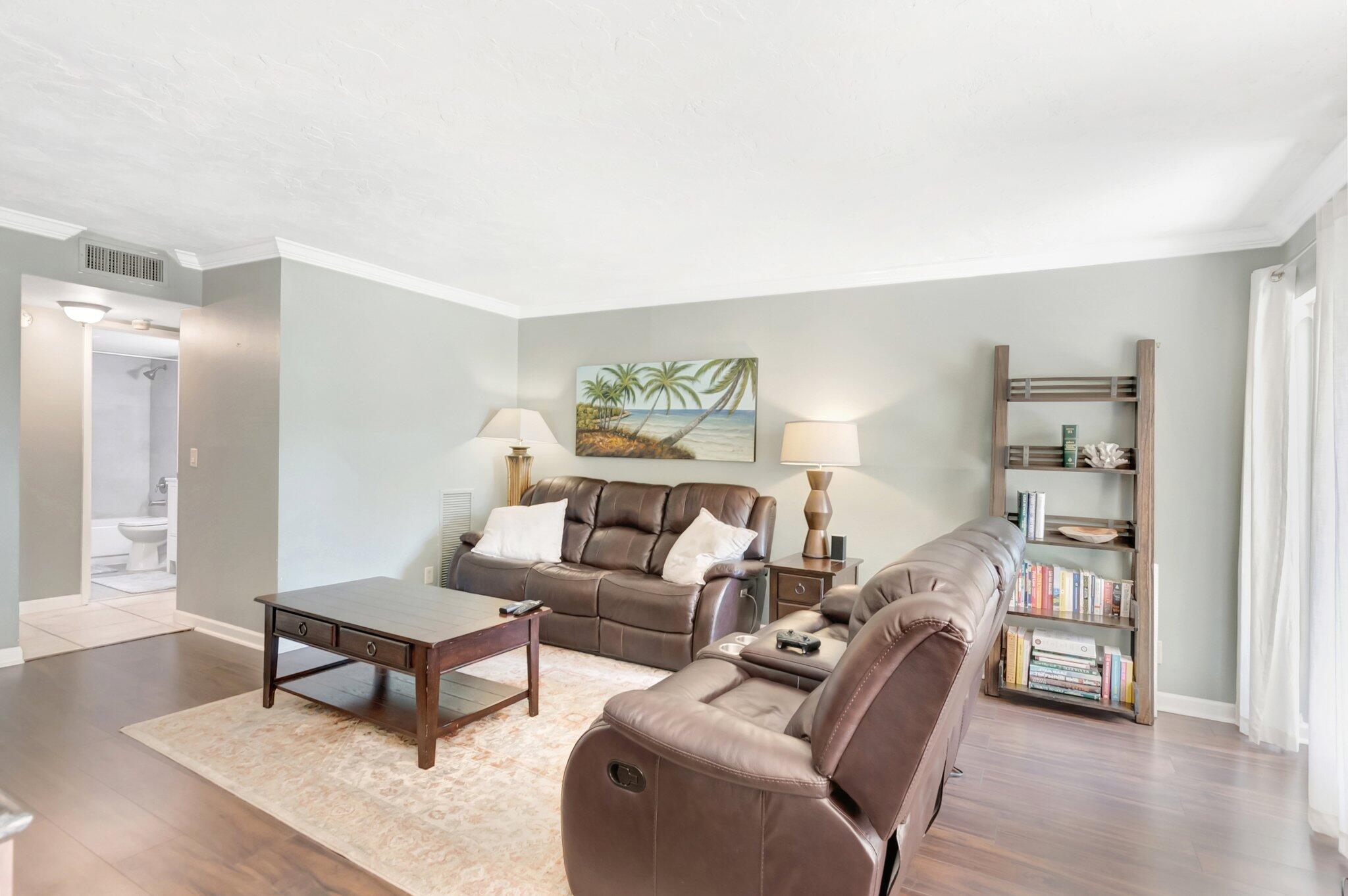 5801 Camino Del Sol 102