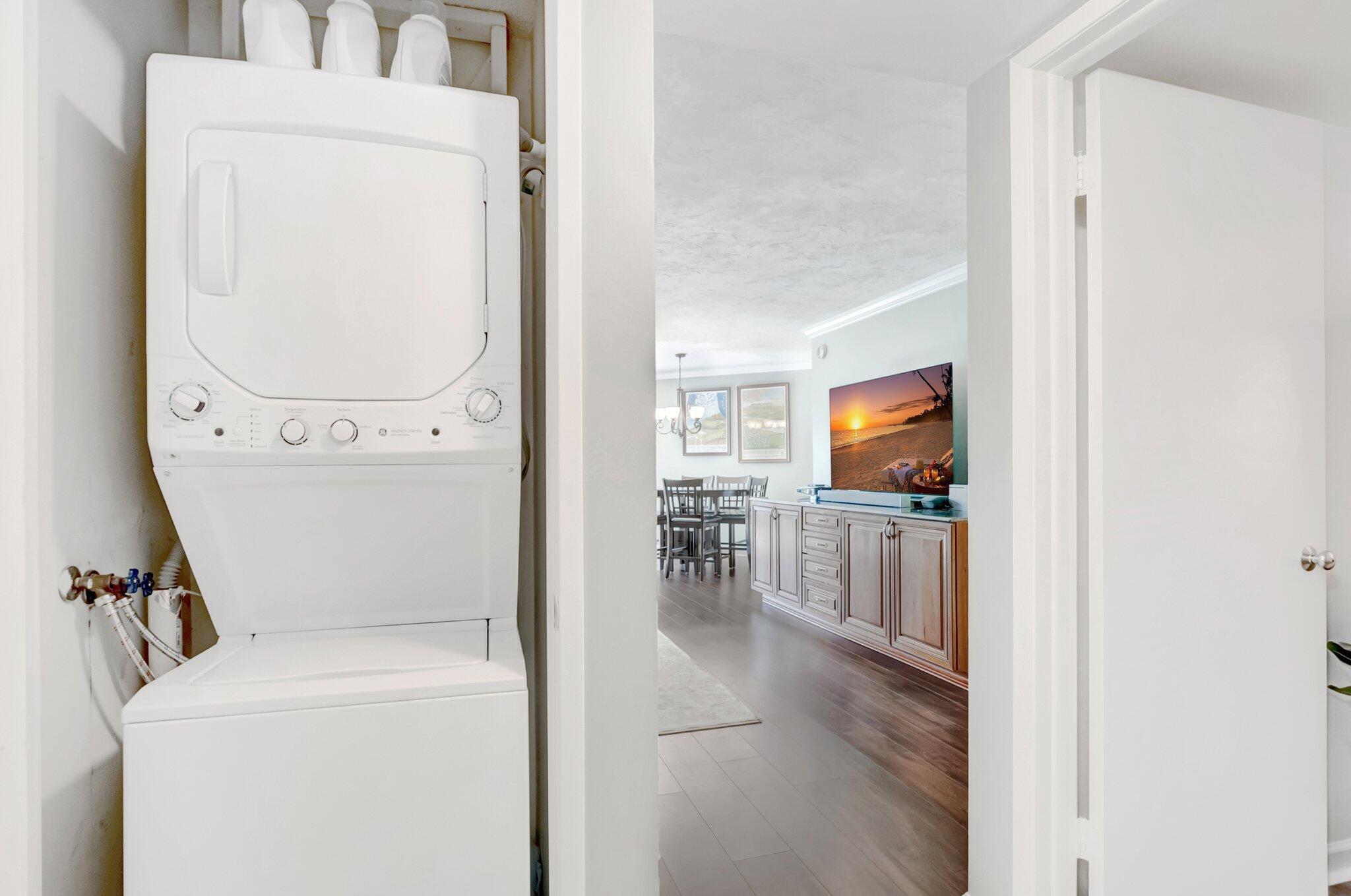 5801 Camino Del Sol 102