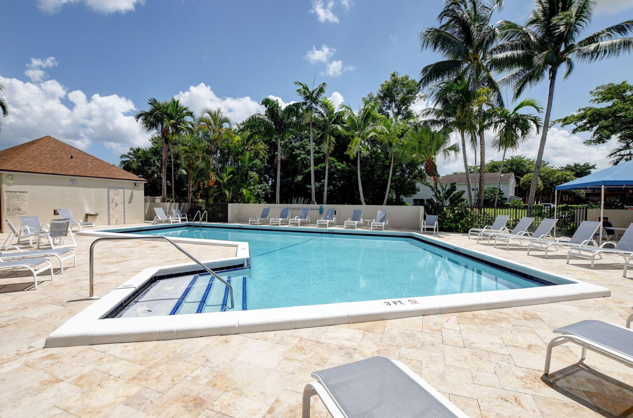 5801 Camino Del Sol 102