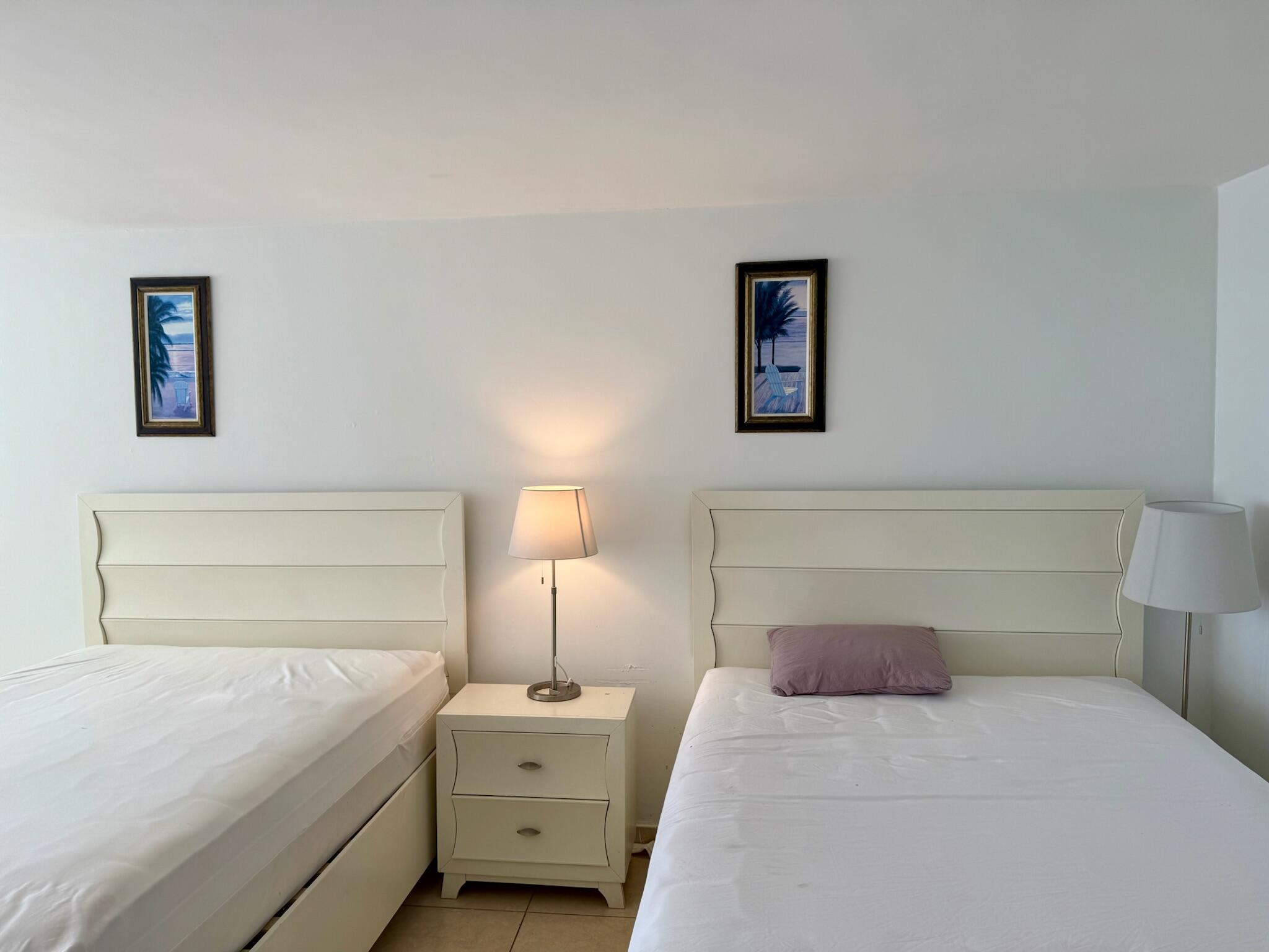 19201 Collins Avenue 448