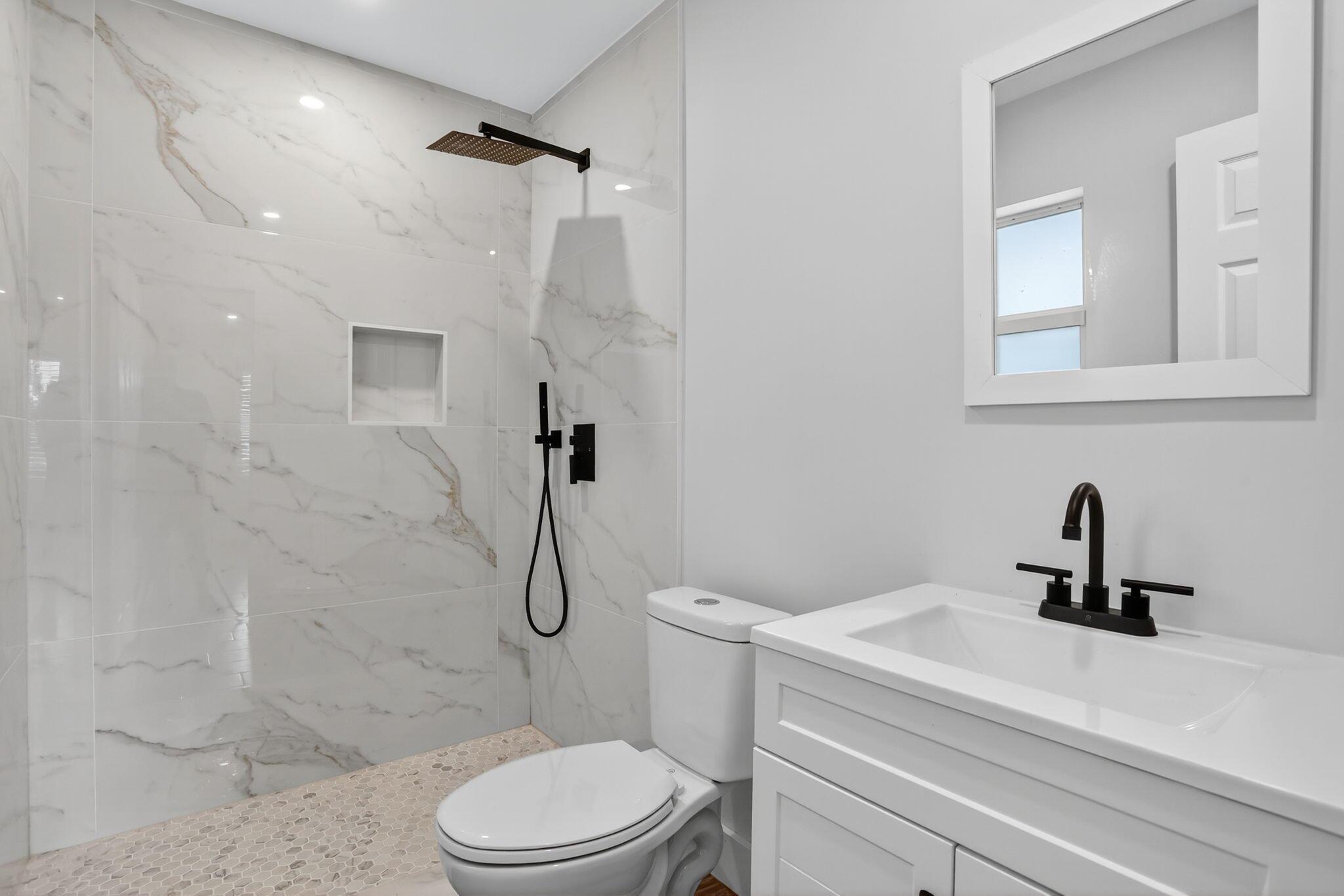 1851 NE 25th Avenue 1