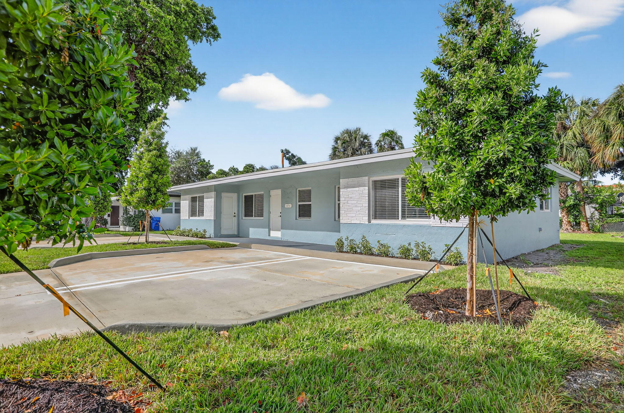 1851 NE 25th Avenue 2