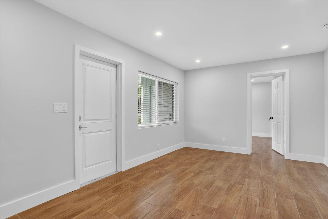 1851 NE 25th Avenue 2