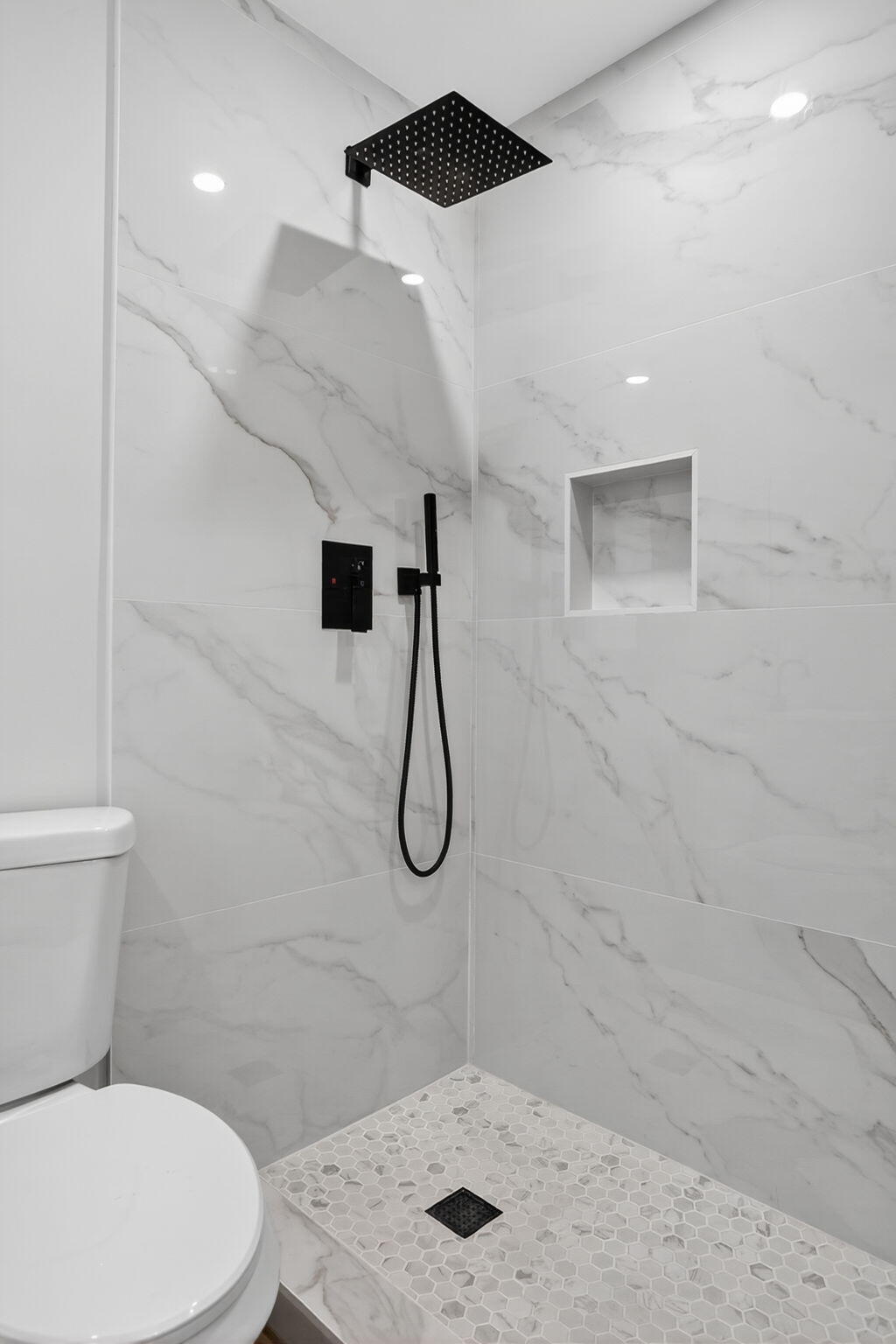 1851 NE 25th Avenue 2