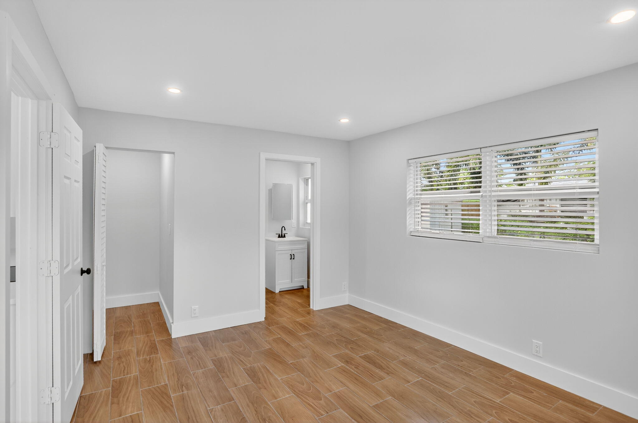 1851 NE 25th Avenue 3