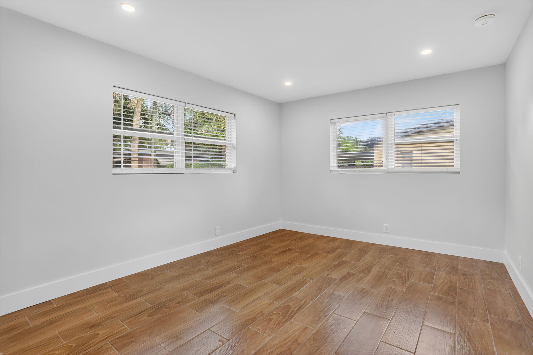 1851 NE 25th Avenue 3