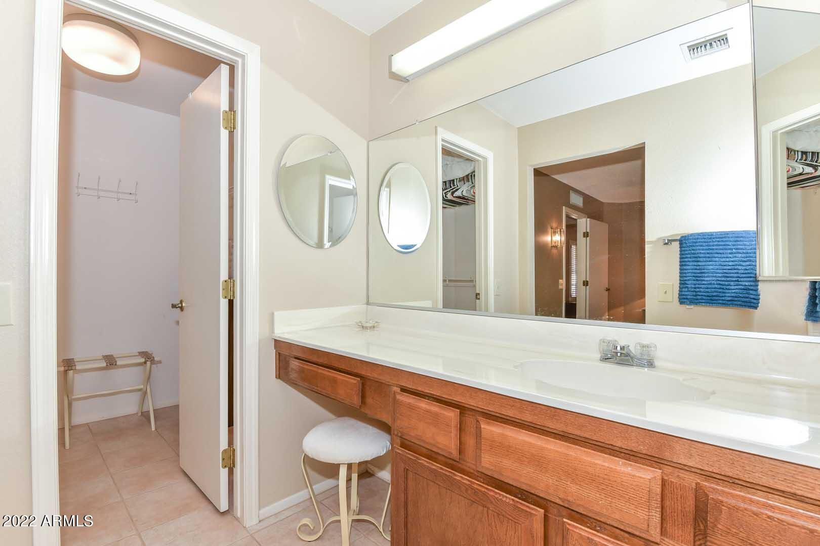 14219 W DESERT GLEN Drive