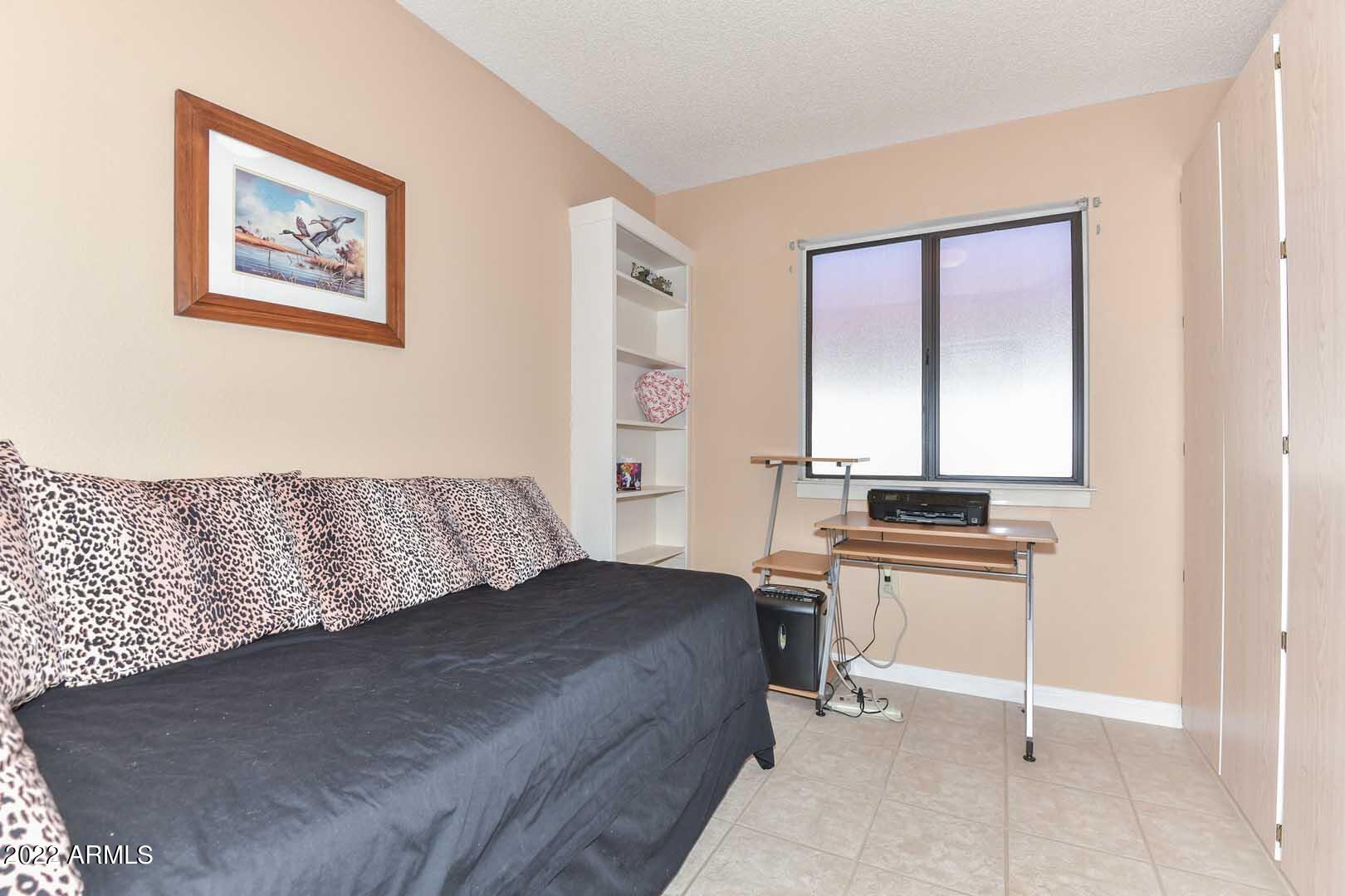 14219 W DESERT GLEN Drive