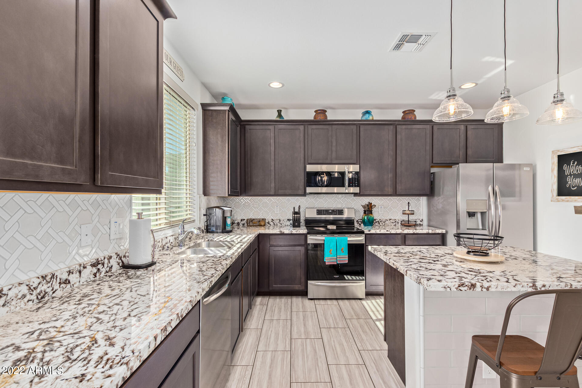 17555 W MONTE LINDO Lane