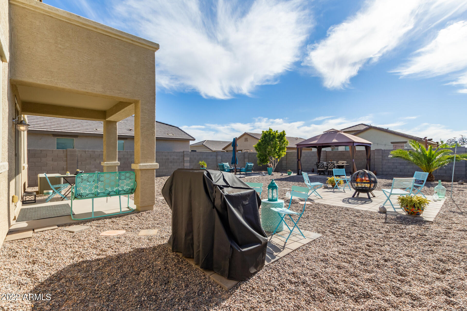 17555 W MONTE LINDO Lane