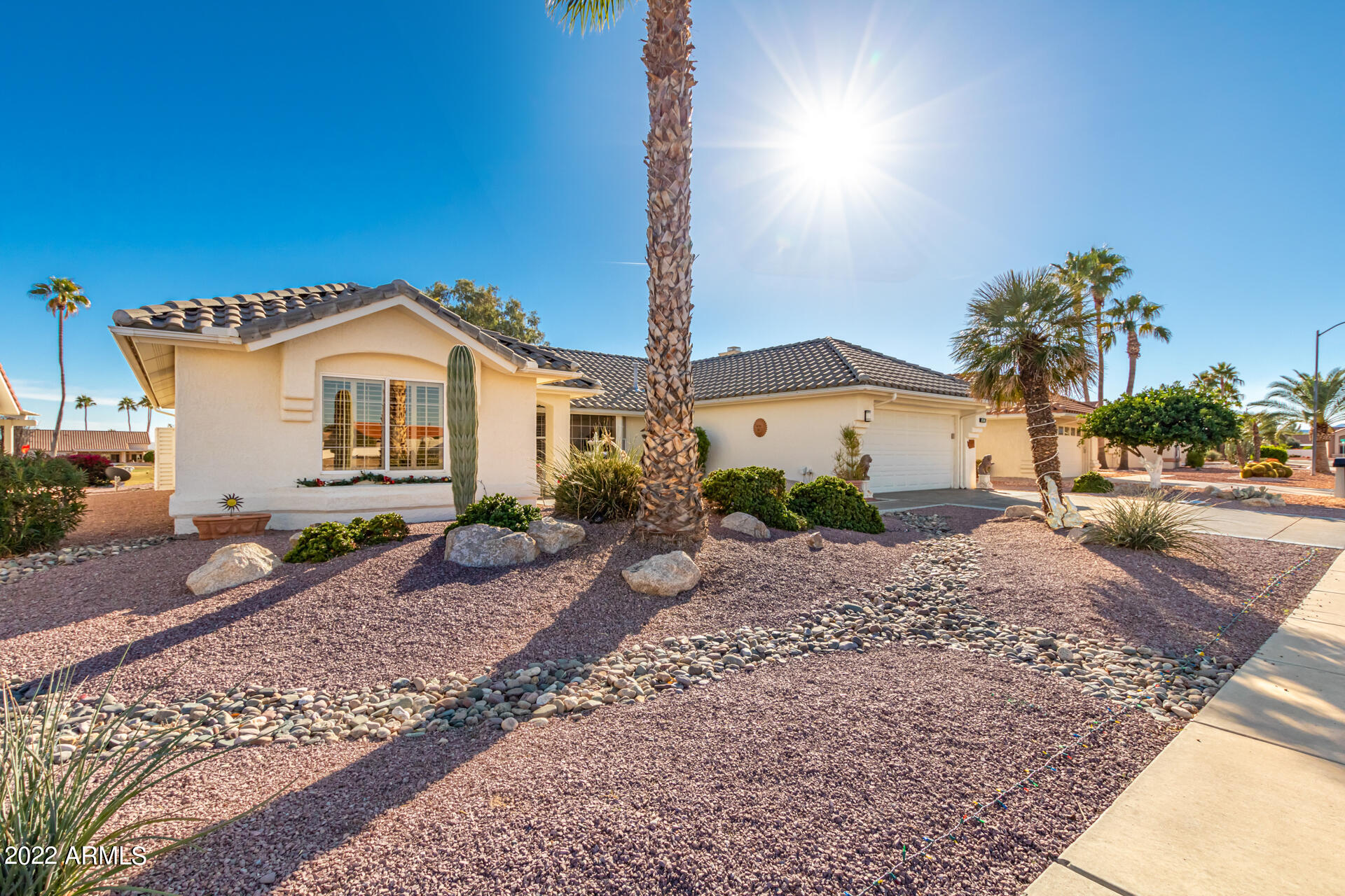 14817 W RAVENSWOOD Drive