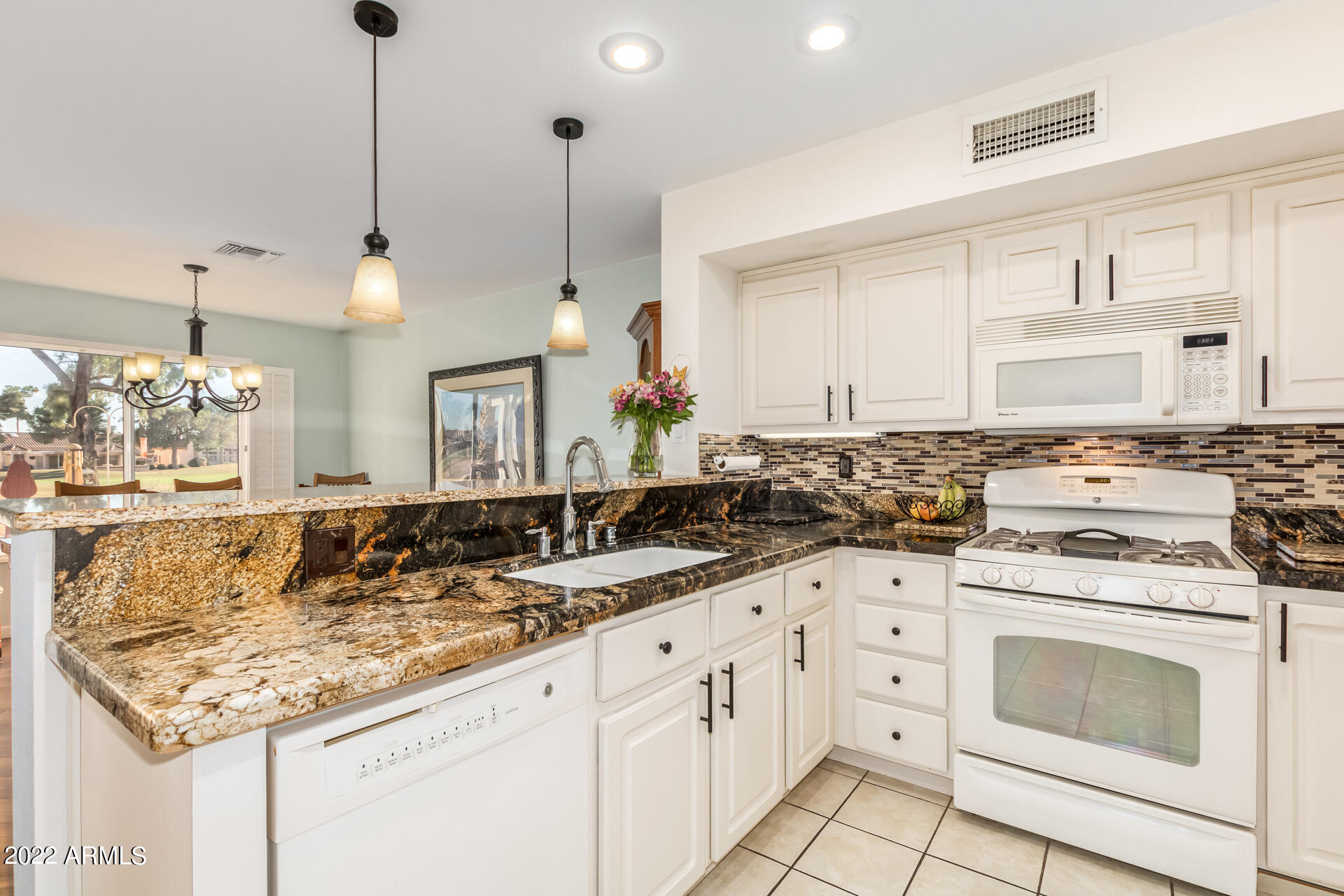 14817 W RAVENSWOOD Drive