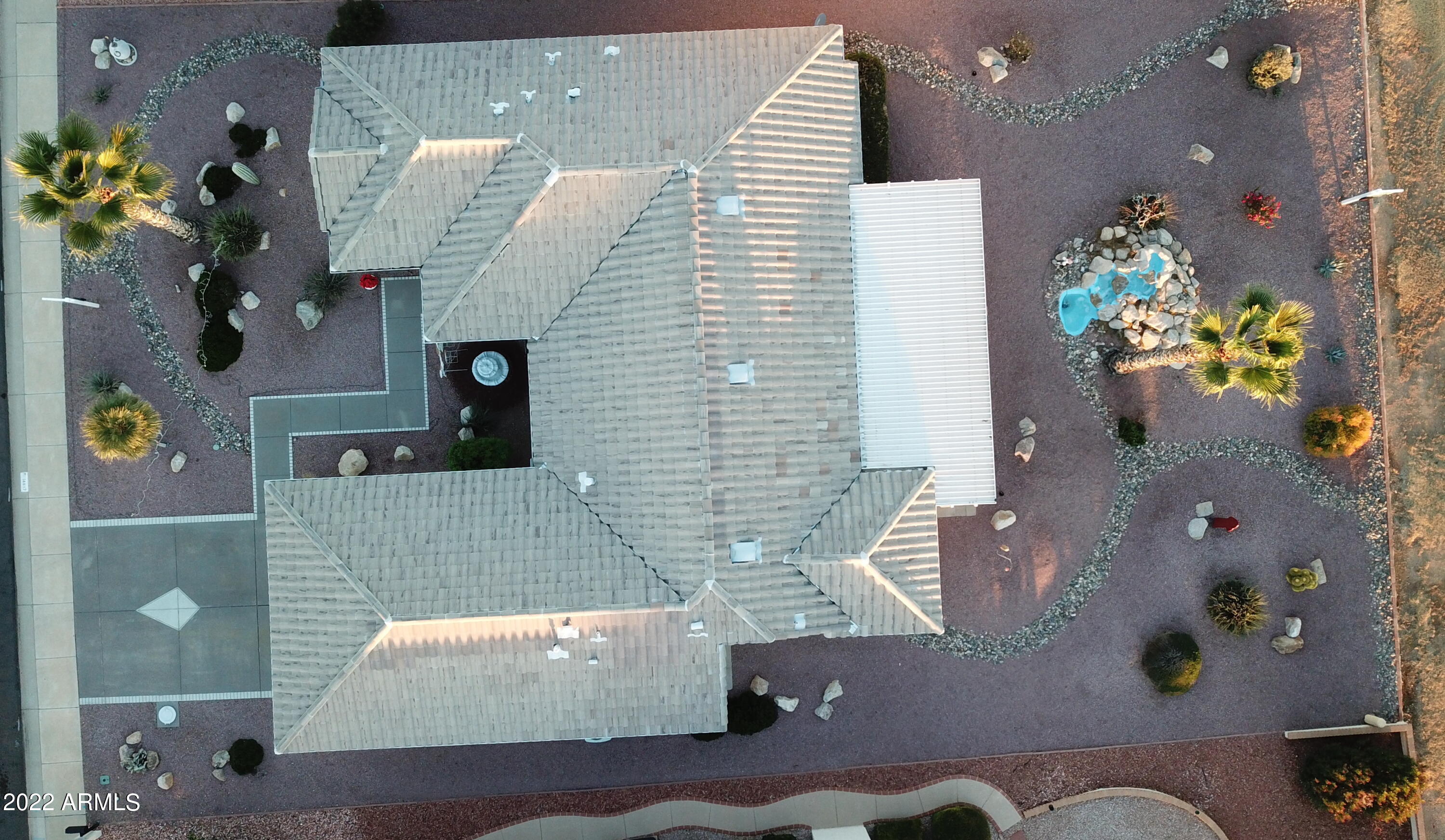 14817 W RAVENSWOOD Drive